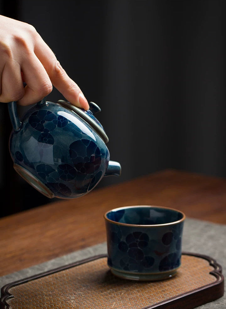 O1CN01pb5DDV1MG006nLf7G – Jingdezhen Hand-Painted Lotus Pond Blue and White Porcelain by Kungfuyang