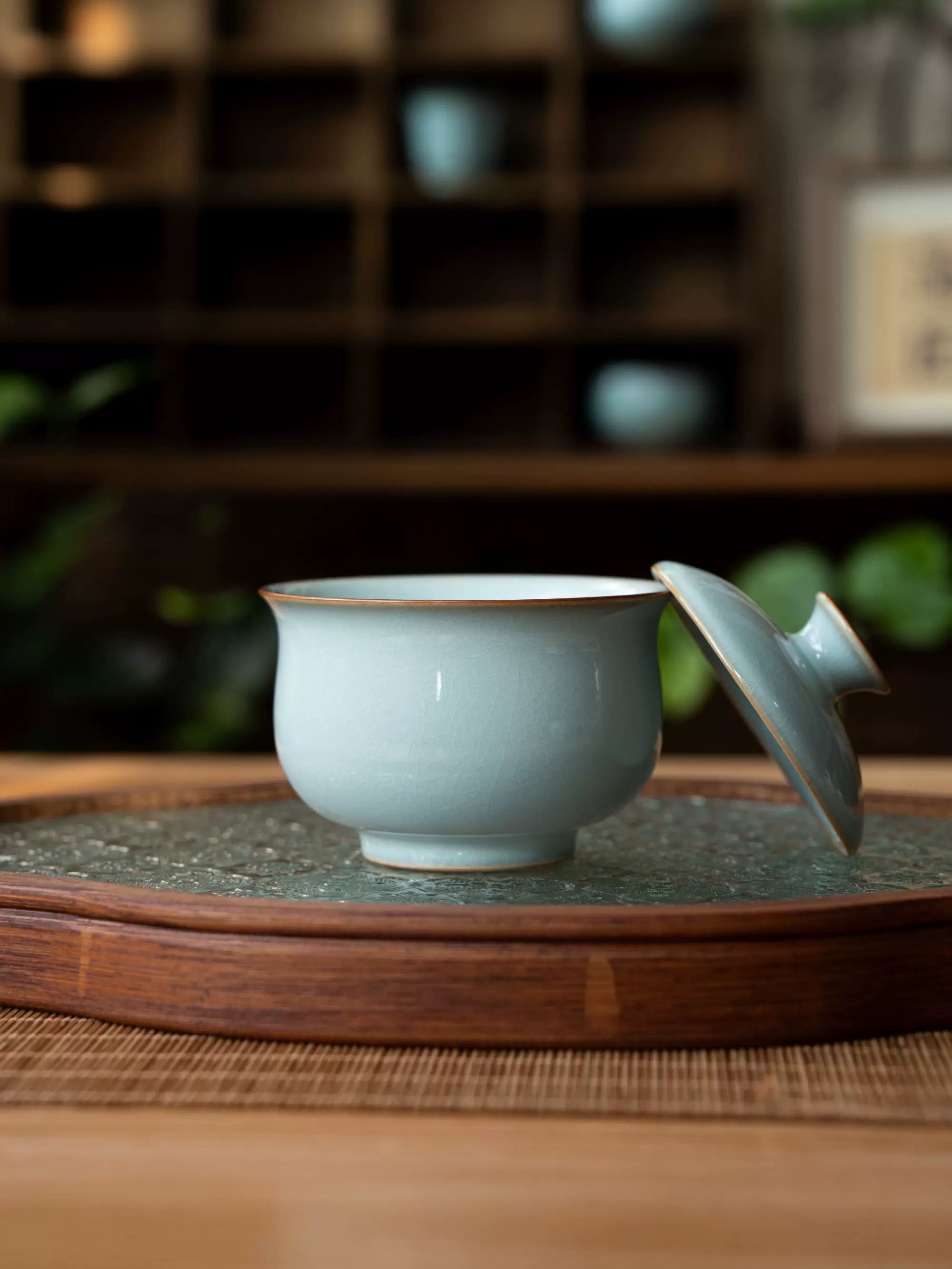 O1CN01vIpZxA2J1r50qilwV – Ru Ware Sky-Blue Gaiwan Delicate "Cicada's Wing" Crackle Glaze by Kungfuyang