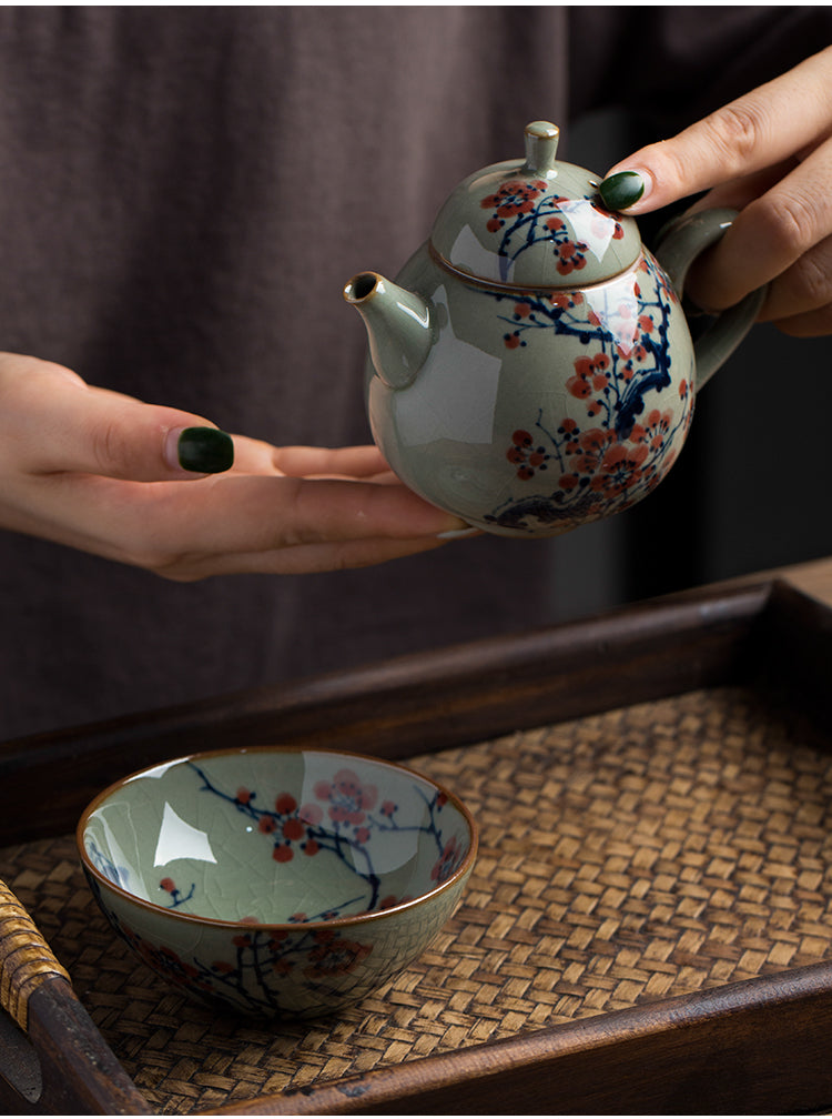 O1CN01vwCGhJ1MFzdPiWgd5 – Jingdezhen Hand-Painted Plum Blossom Underglaze Pu-erh Teacup by Kungfuyang