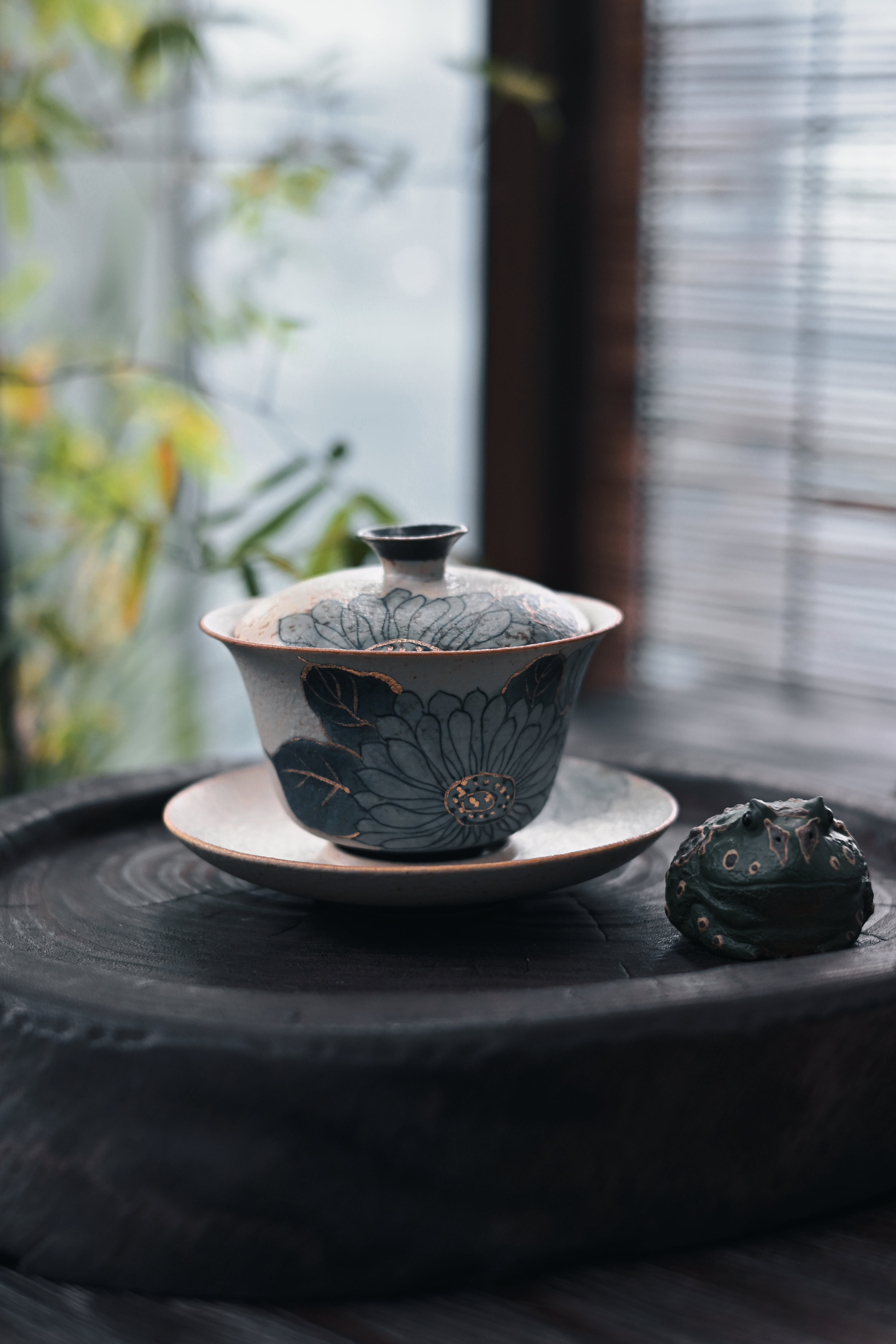Vintage Tea Bowl – Retro Hand-Painted Lotus Design Caramel Glaze Vintage Tea Bowl by Kungfuyang