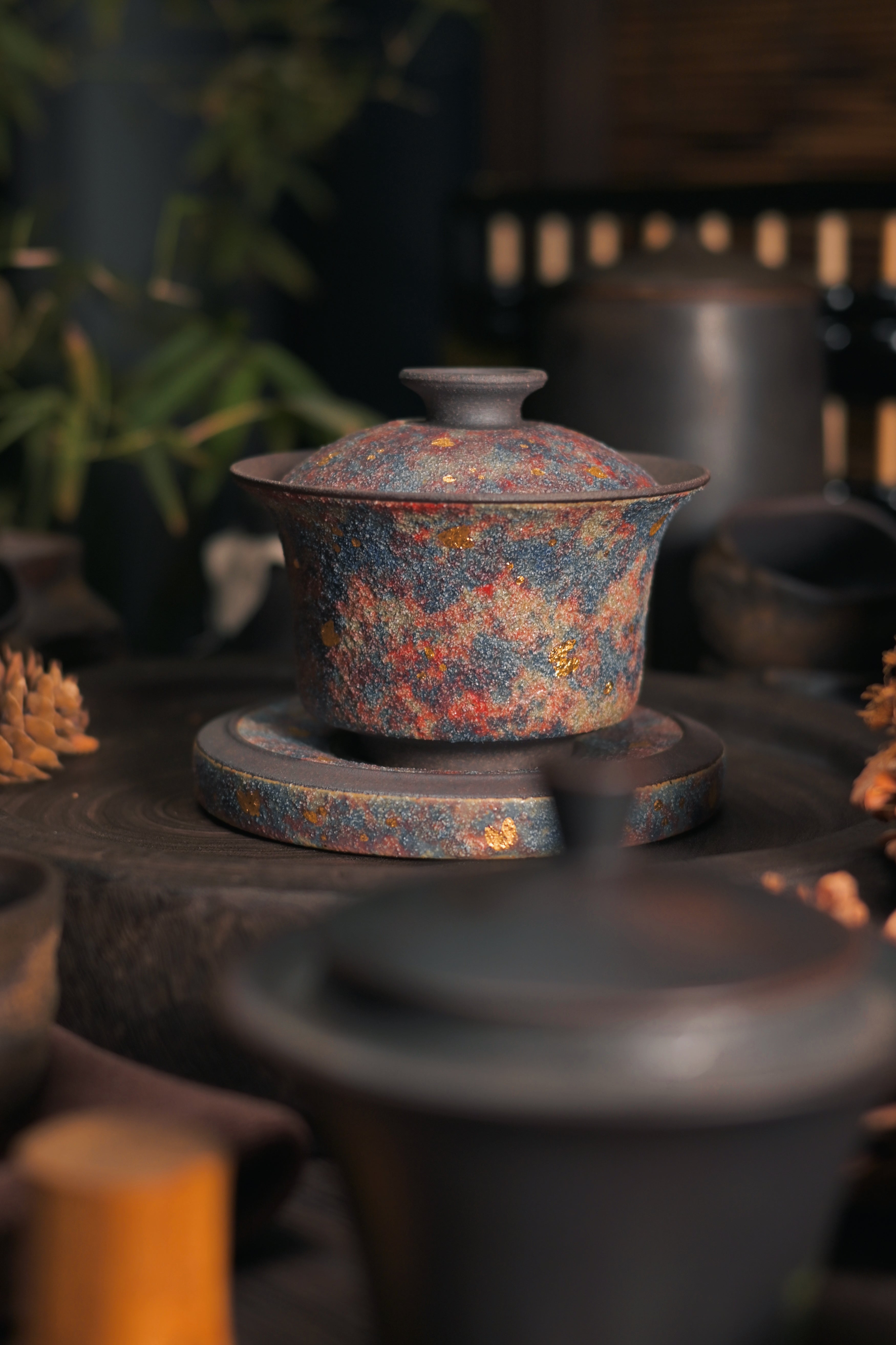 Yixing Purple clay tea bowl Gaiwan – Purple Clay Conbined with Rock Mineral Colorful Gold Detailing by Kungfuyang