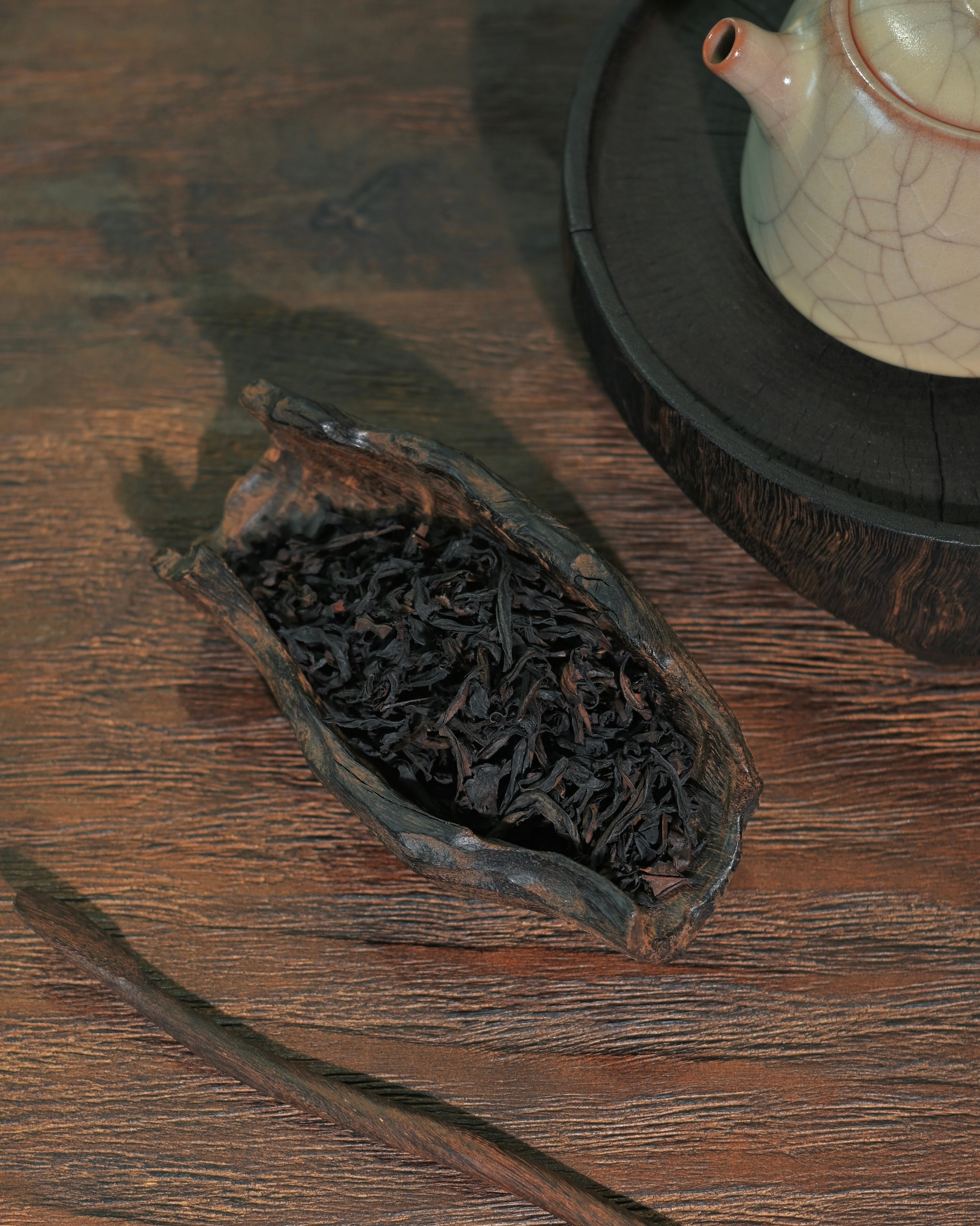 Proper storage of Wuyi Rougui tea in sealed ceramic jar at room temperature by Kungfuyang