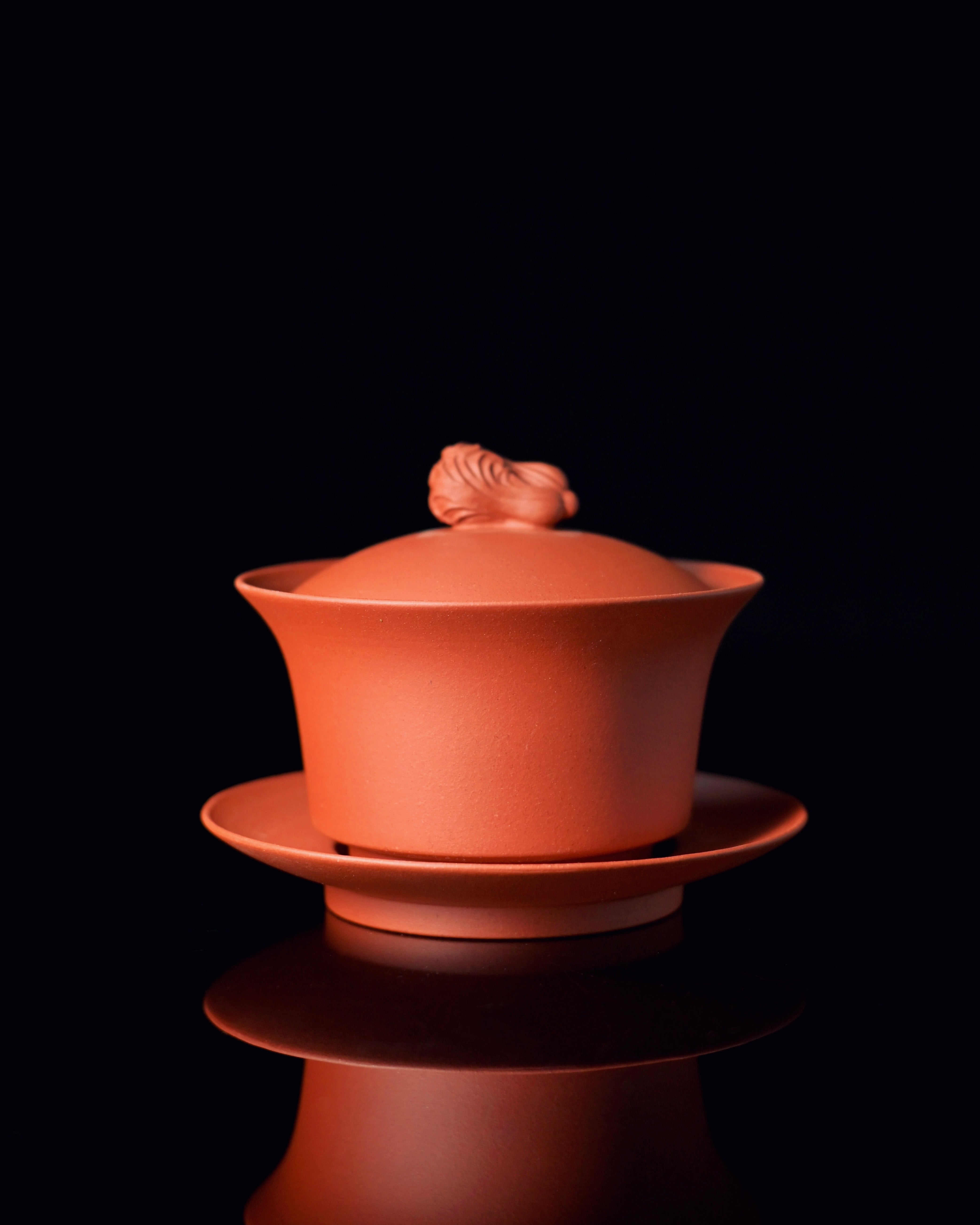 Thin-walled fully handmade Yixing lidded bowl demonstrating traditional throwing and finishing techniques by Kungfuyang