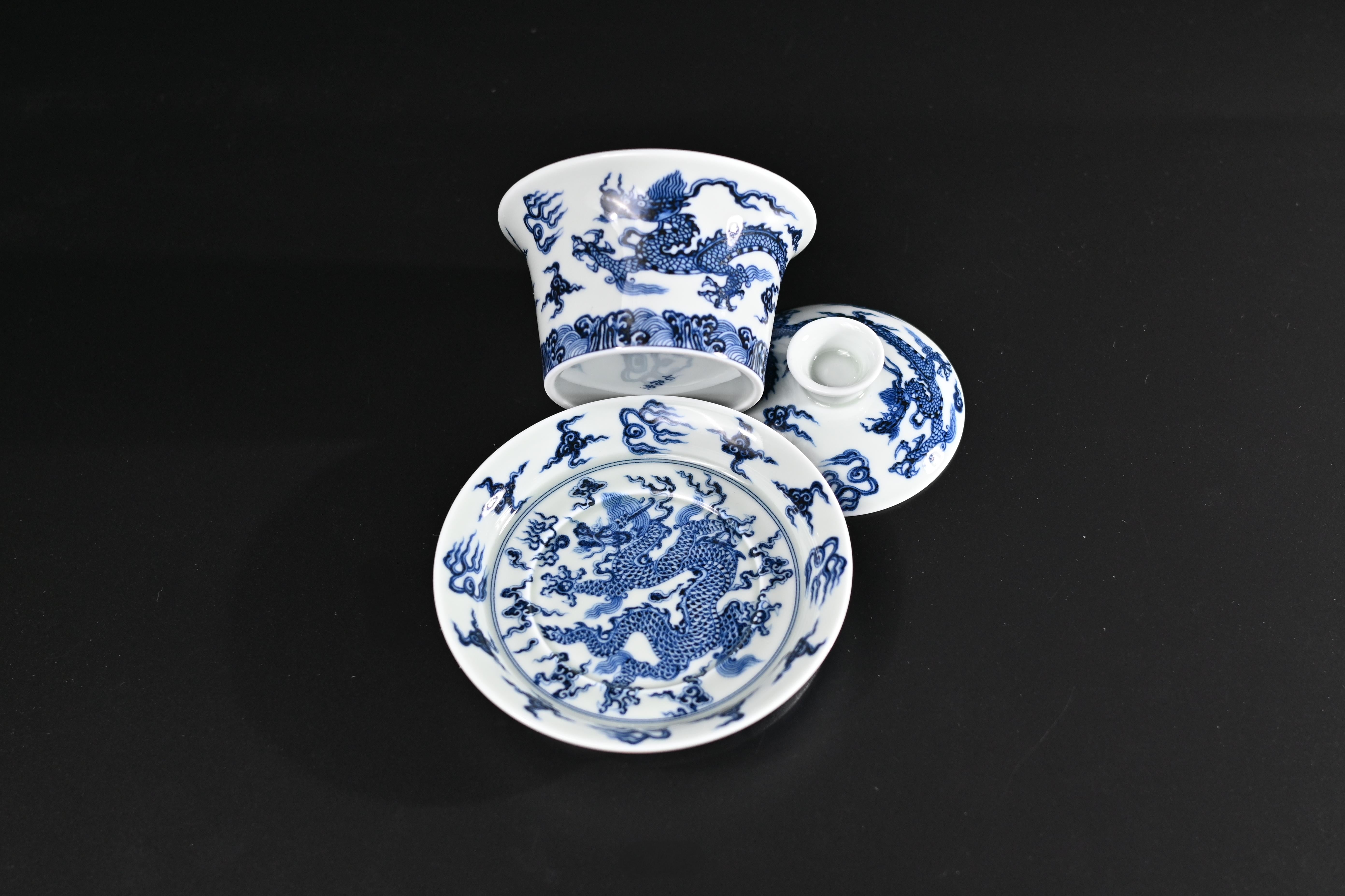 blue and white porcelain dragon tea set – Jingdezhen Blue and White Dragon and Cloud Patterns Porcelain by Kungfuyang