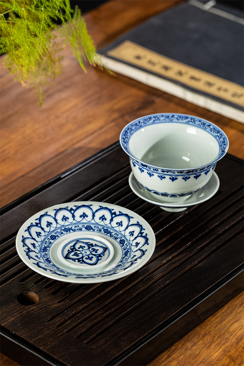 blue and white porcelain for decoration – Hand-Painted Jingdezhen Blue and White Ceramic Tea Bowl by Kungfuyang