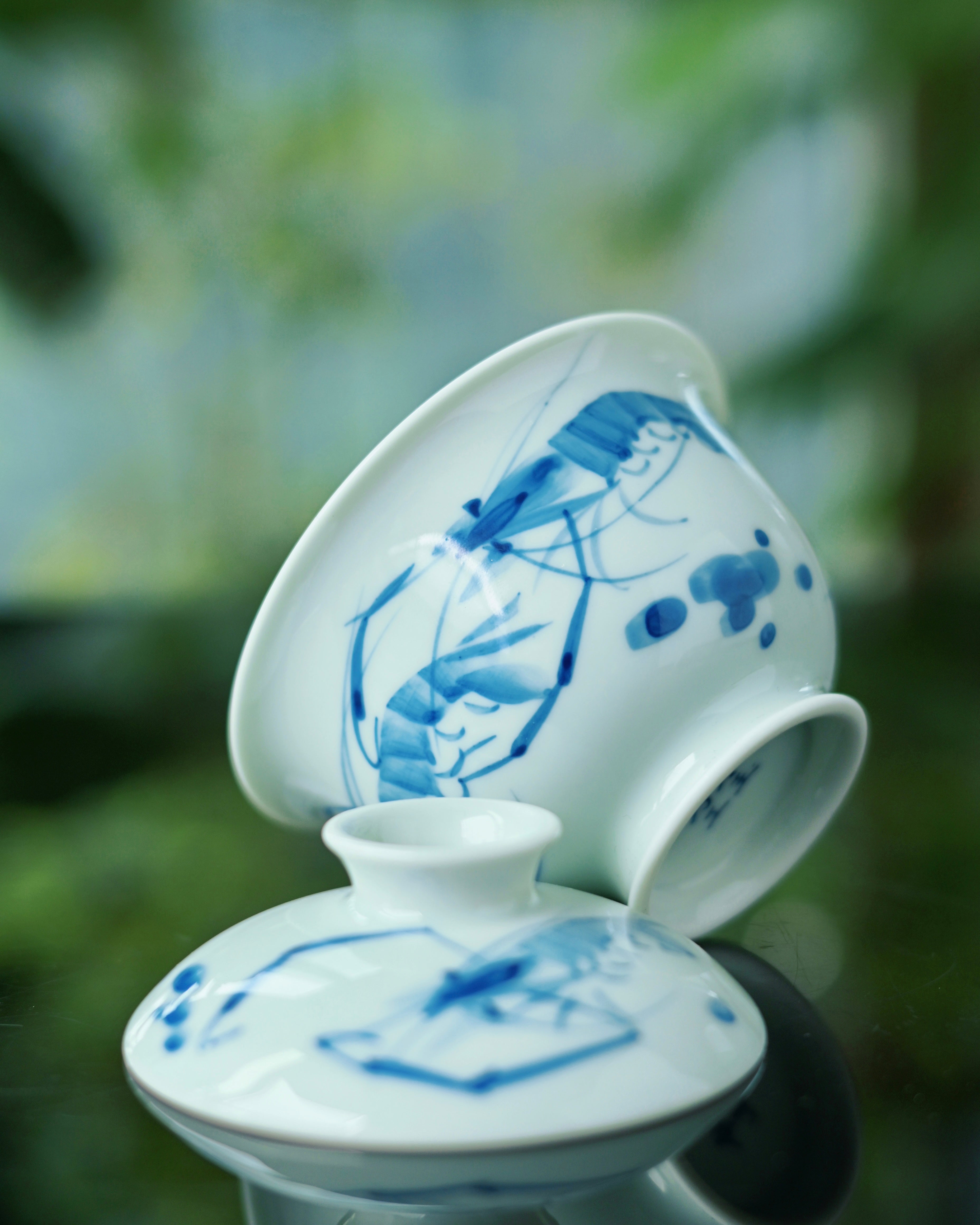 hand painted shrimp motif blue and white – Jingdezhen Hand-Painted Shrimp Blue and White Porcelain by Kungfuyang