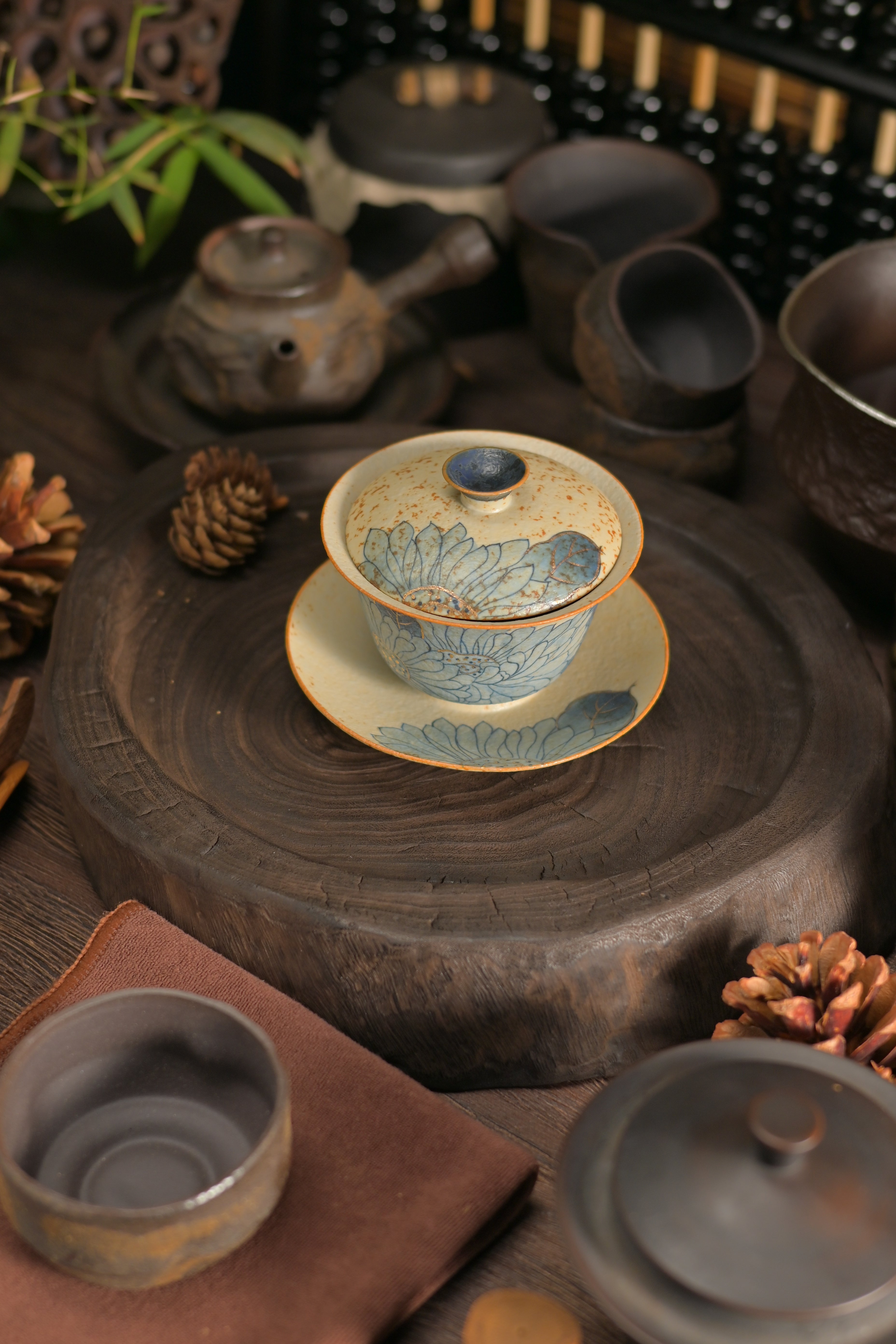 Kungfuyang Retro Hand-Painted Lotus Design Caramel Glaze Vintage Tea Bowl, product view 7