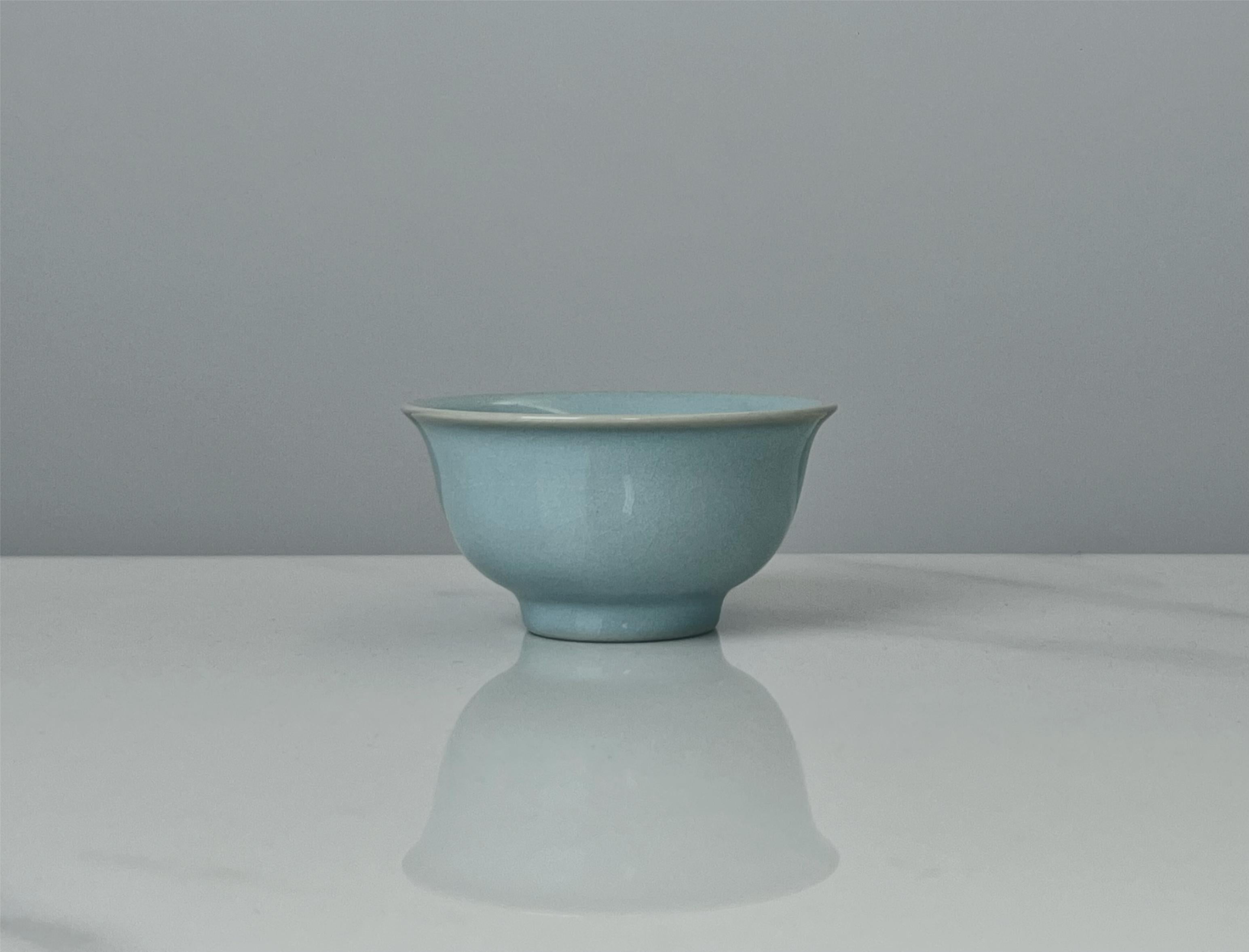 celadon and crackle glaze ru ware teacup – Handcrafted Ru Kiln High-end Teacup Sky-blue by Kungfuyang