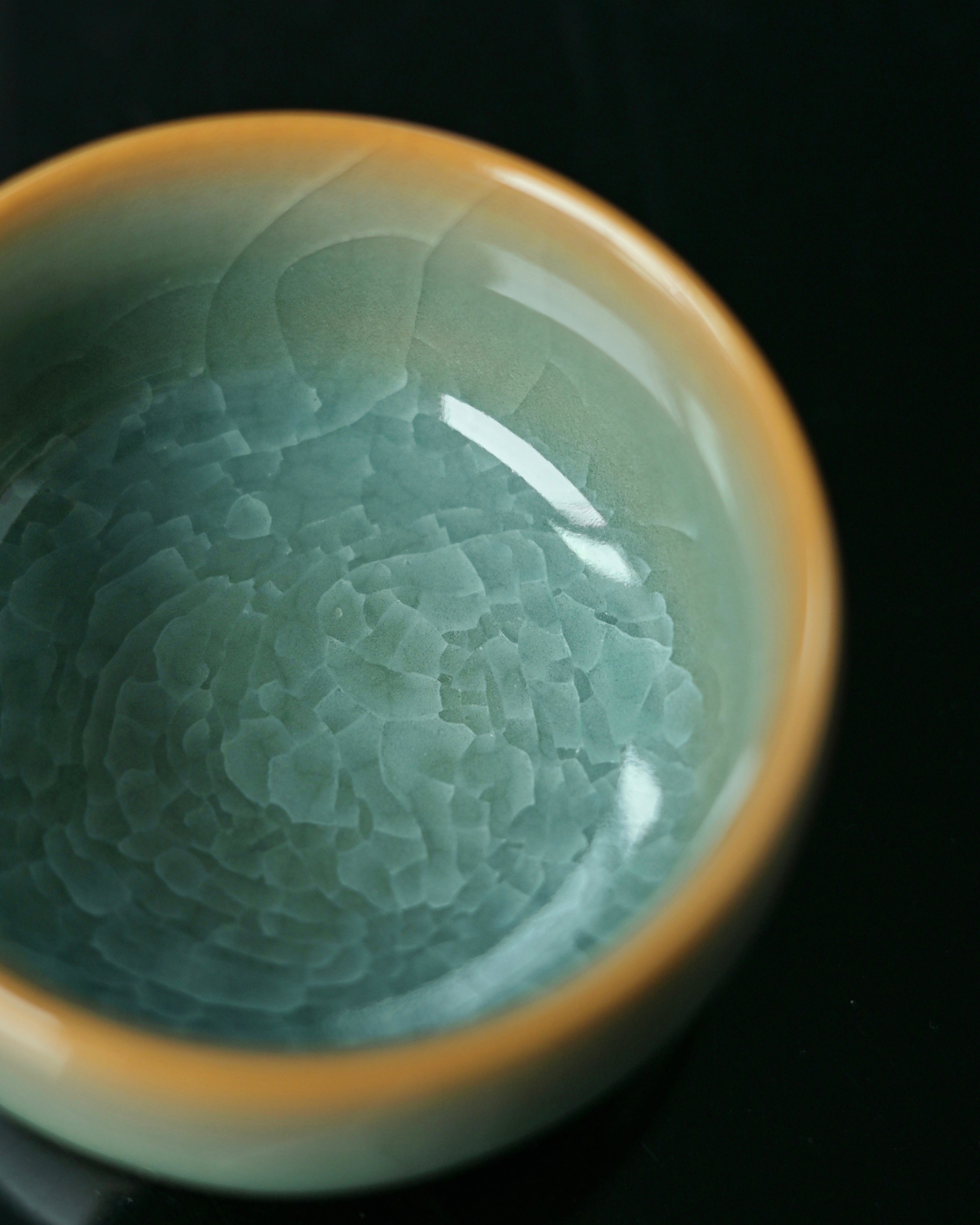 celadon cup tea session use – Longquan Celadon Ice-Crackle Master Cup by Kungfuyang