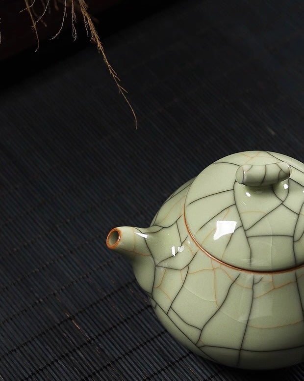 celadon ge kiln teapot – Longquan Celadon Ge-Kiln Shipiao （石瓢）Teapot by Kungfuyang