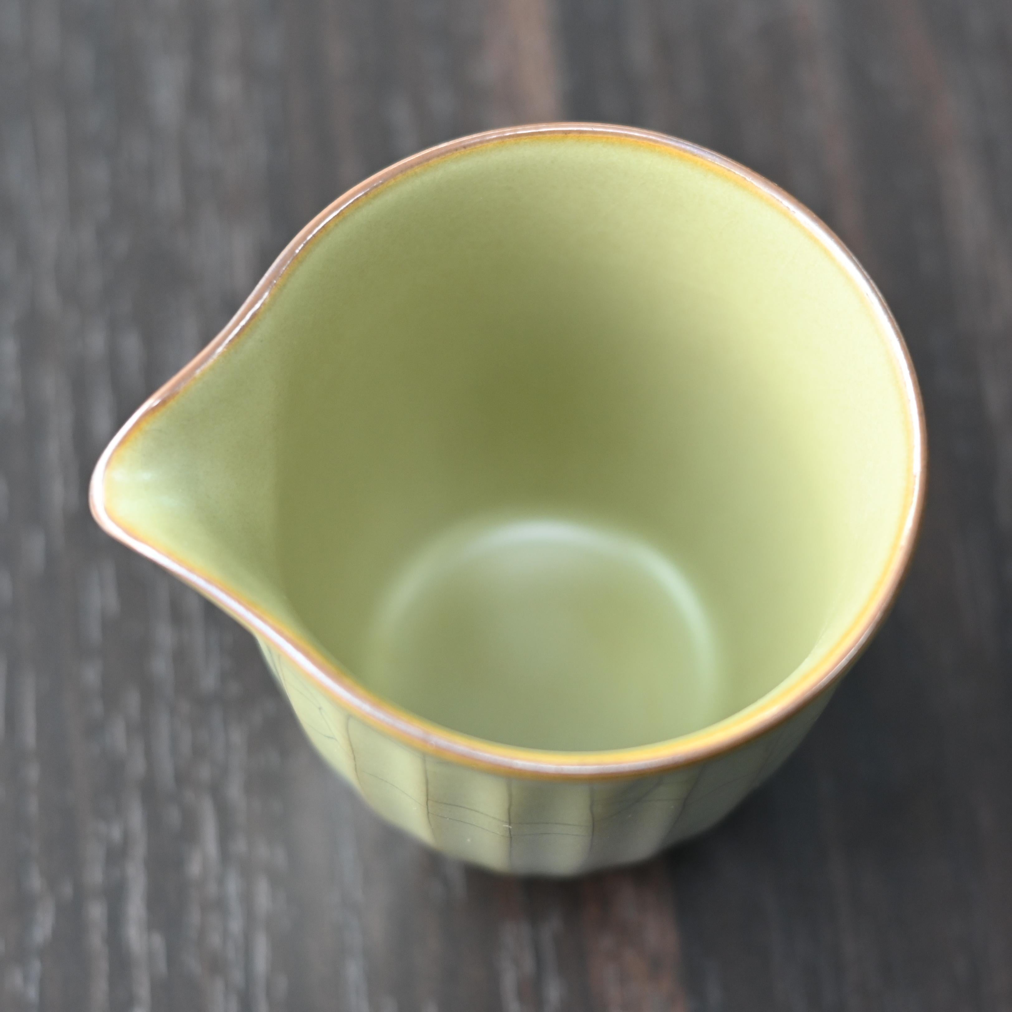 celadon tea pitcher – Celadon-Ge Kiln Tea Pitcher(Fairness Cup) Crackle Pattern Tea by Kungfuyang