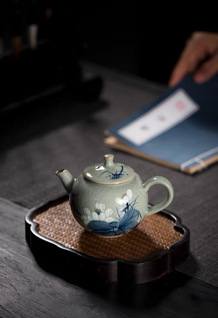 chinese old clay ceramic teapot – Jingdezhen Wood-Fired Kiln Old Clay Handmade Lotus Blue and by Kungfuyang