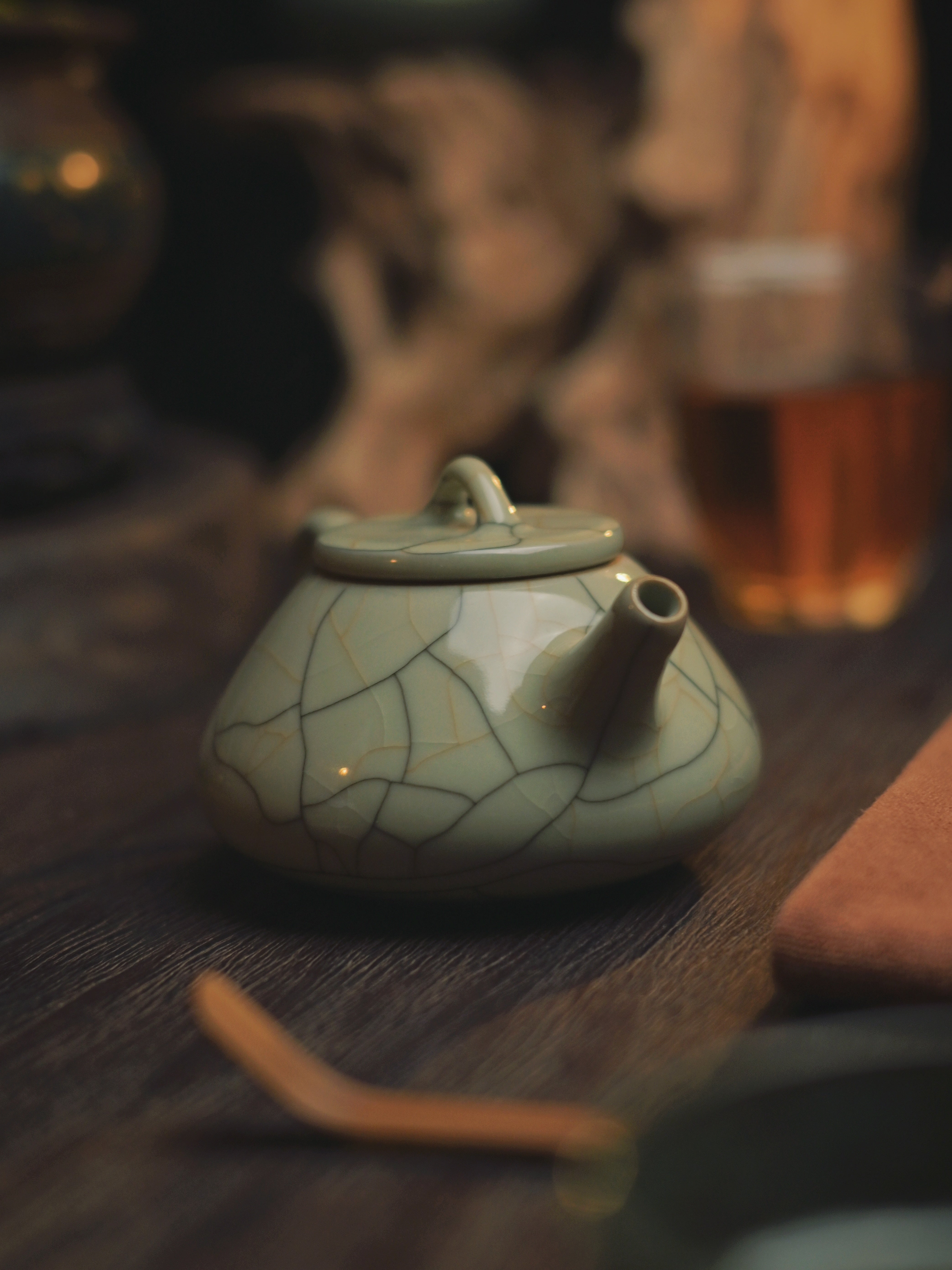 chinese porcelain shipiao teapot – Longquan Celadon Ge-Kiln Shipiao （石瓢）Teapot by Kungfuyang