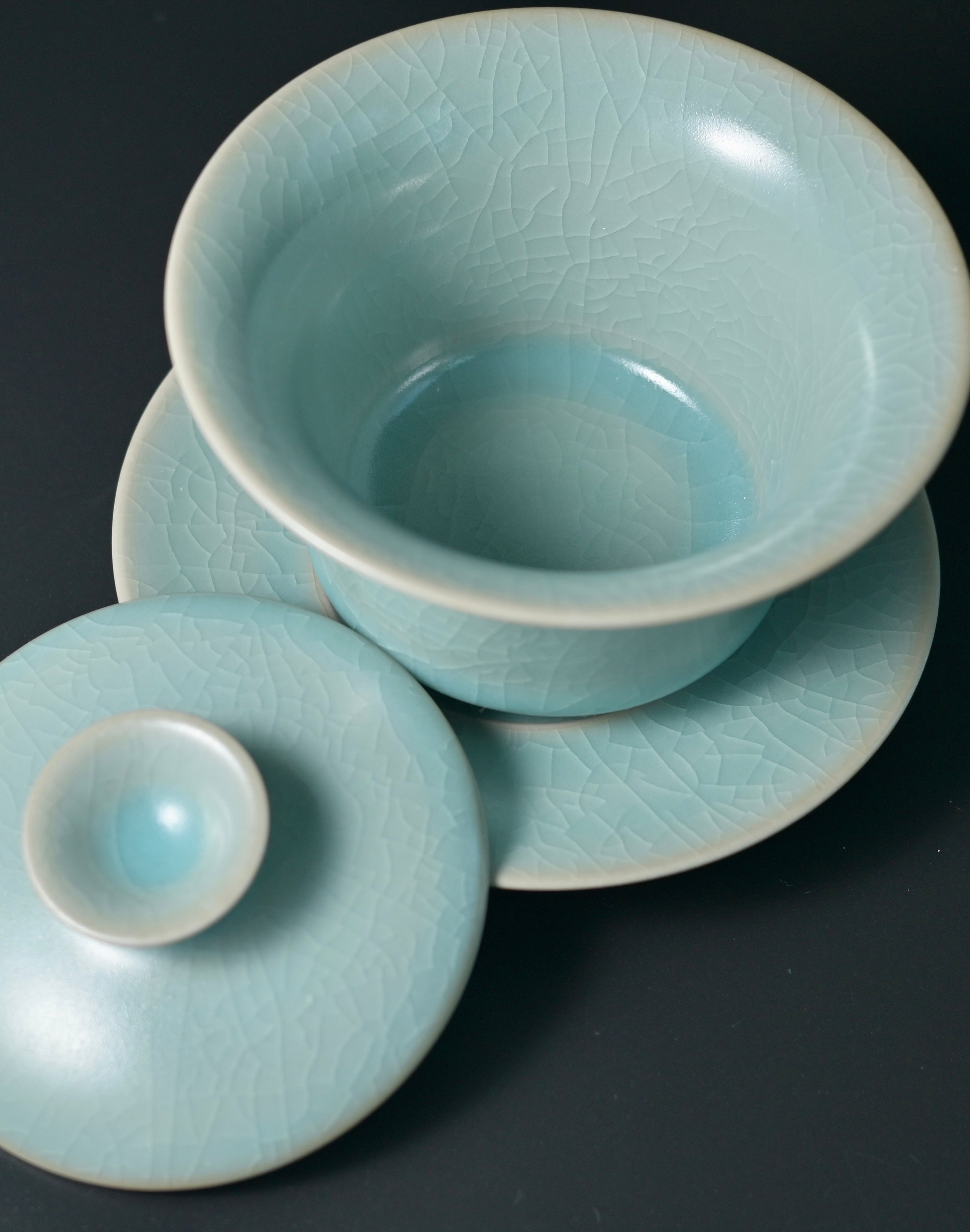 chinese ru porcelain – Ru Porcelain Vintage Glaze Crackles Gaiwan / Tea Bowl by Kungfuyang