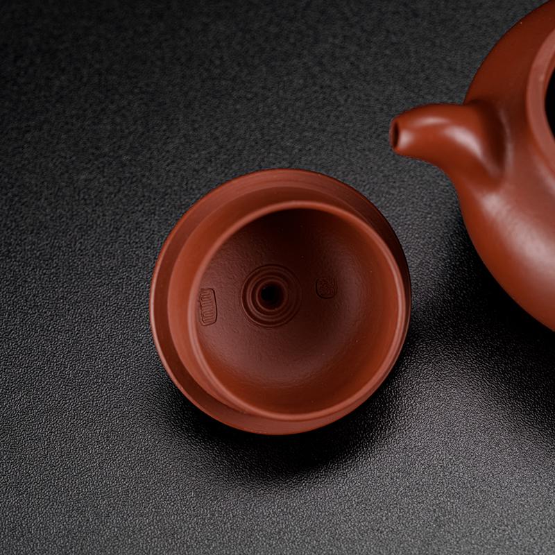 classic lianzi silhouette teapot – Yixing Zhuni Clay Lotus Seed Zisha Teapot 120ml by Kungfuyang