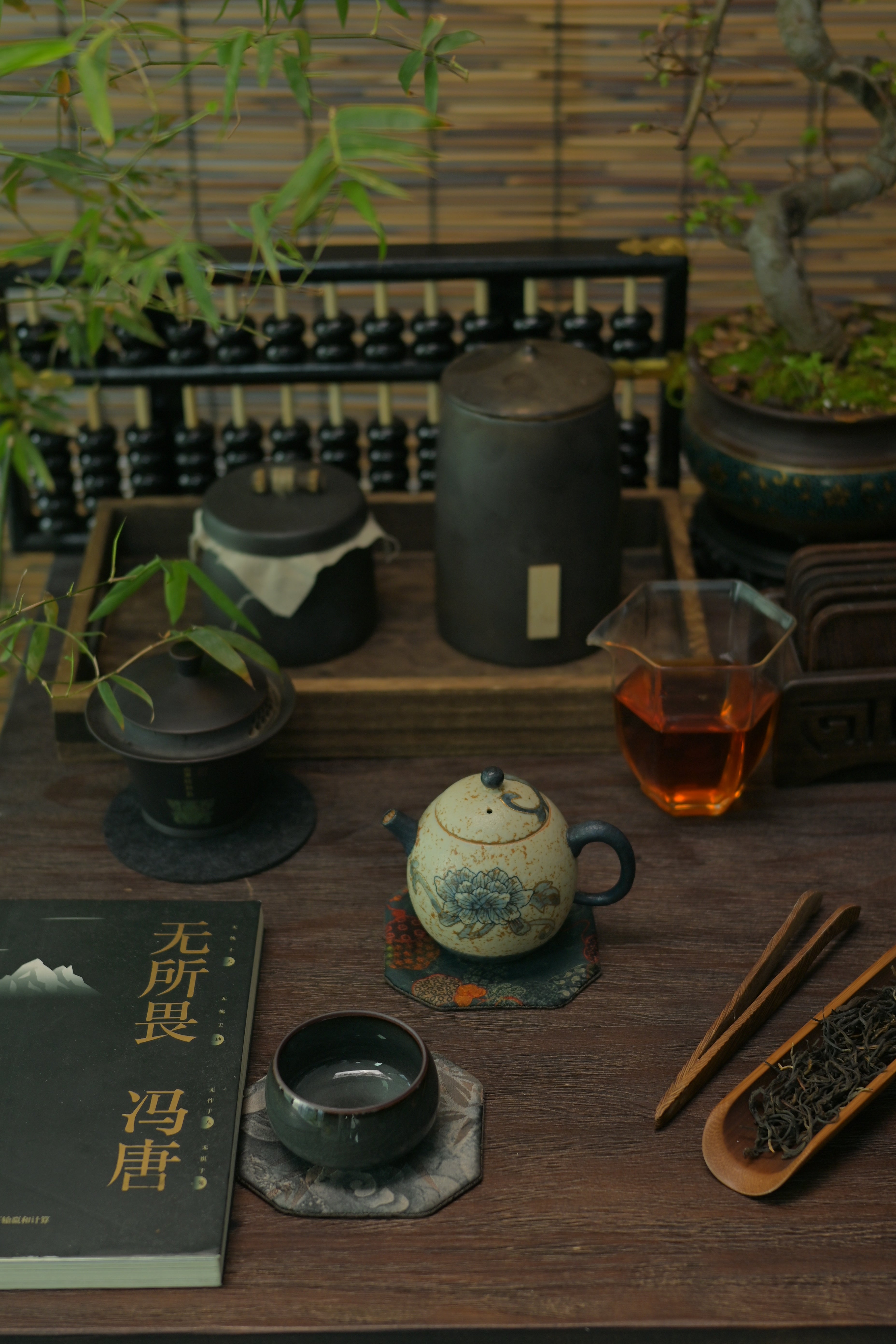 dragon egg shape teapot – Old Clay Blue-and-White Volcanic Stone Style Caramel Glaze by Kungfuyang