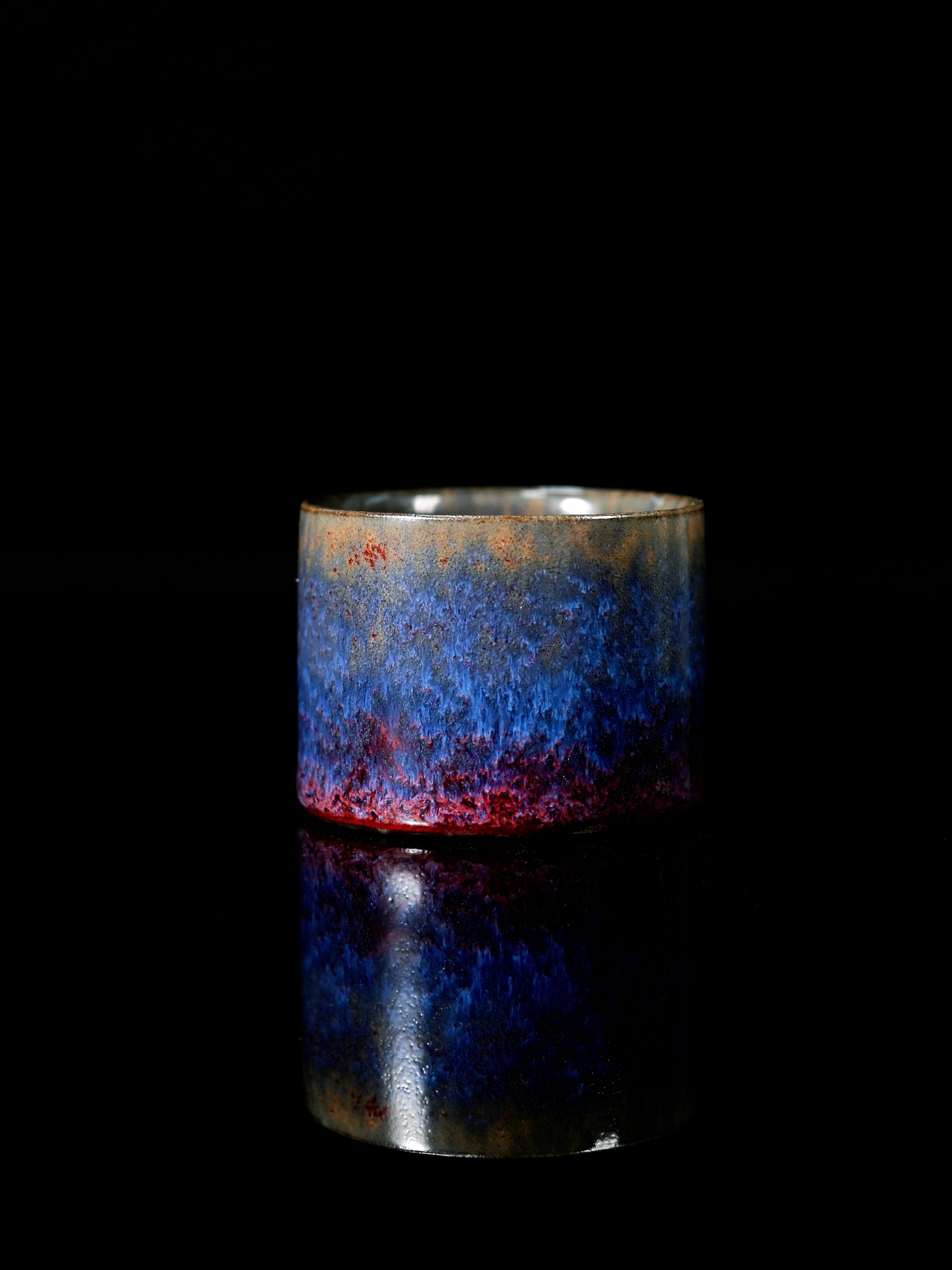 Smooth hand-polished glaze finish enhancing color luminosity and tactile quality by Kungfuyang
