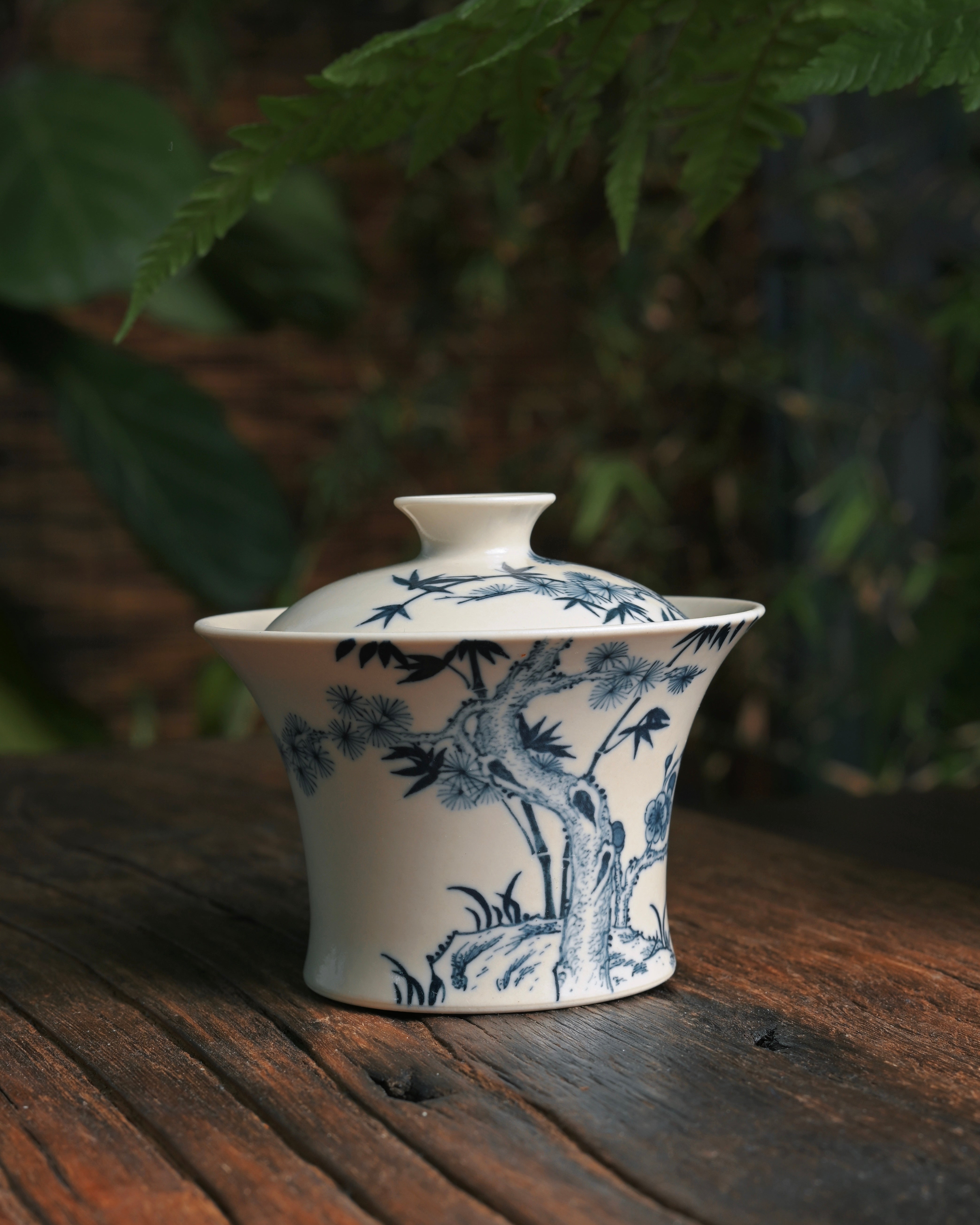 Underglaze blue-and-white porcelain teaware from Jingdezhen by Kungfuyang