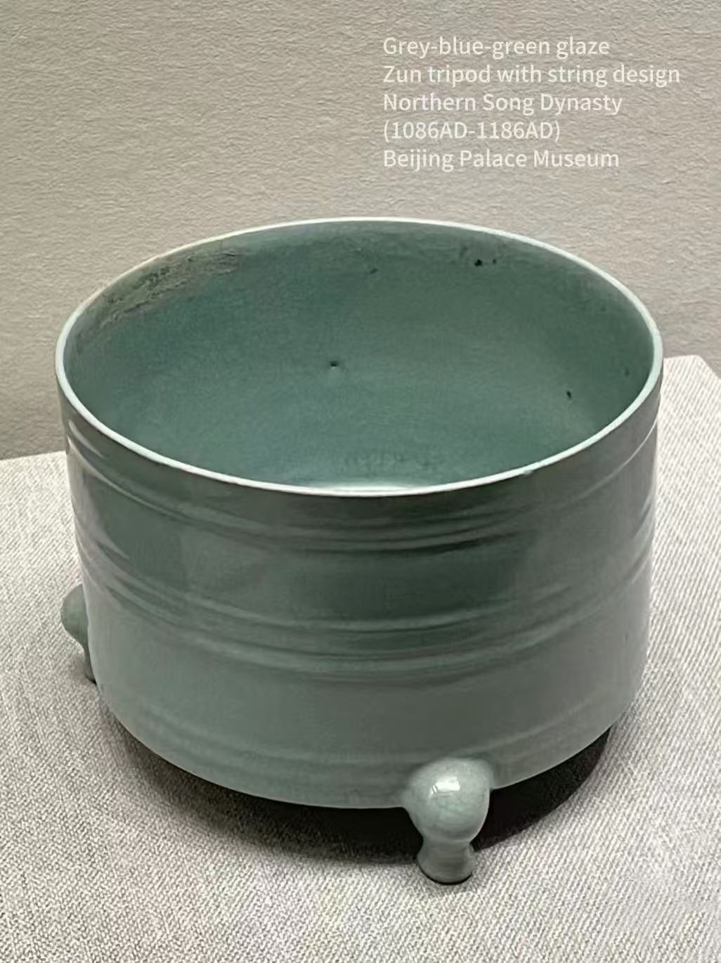 beijing palace museum ru ware – Ru Ware grey-blue-green glaze Zun tripod with string design by Kungfuyang