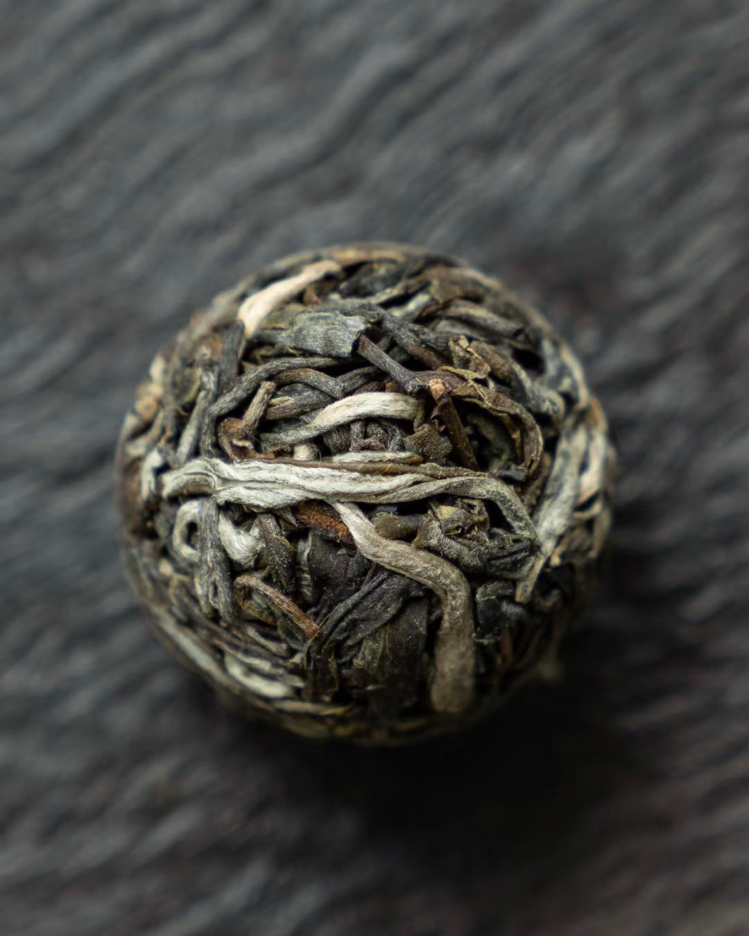 2015 Yunnan Bingdao Raw Pu erh Dragon – 2015 Raw Pu-erh "Bingdao" Dragon Pearl Tea by Kungfuyang