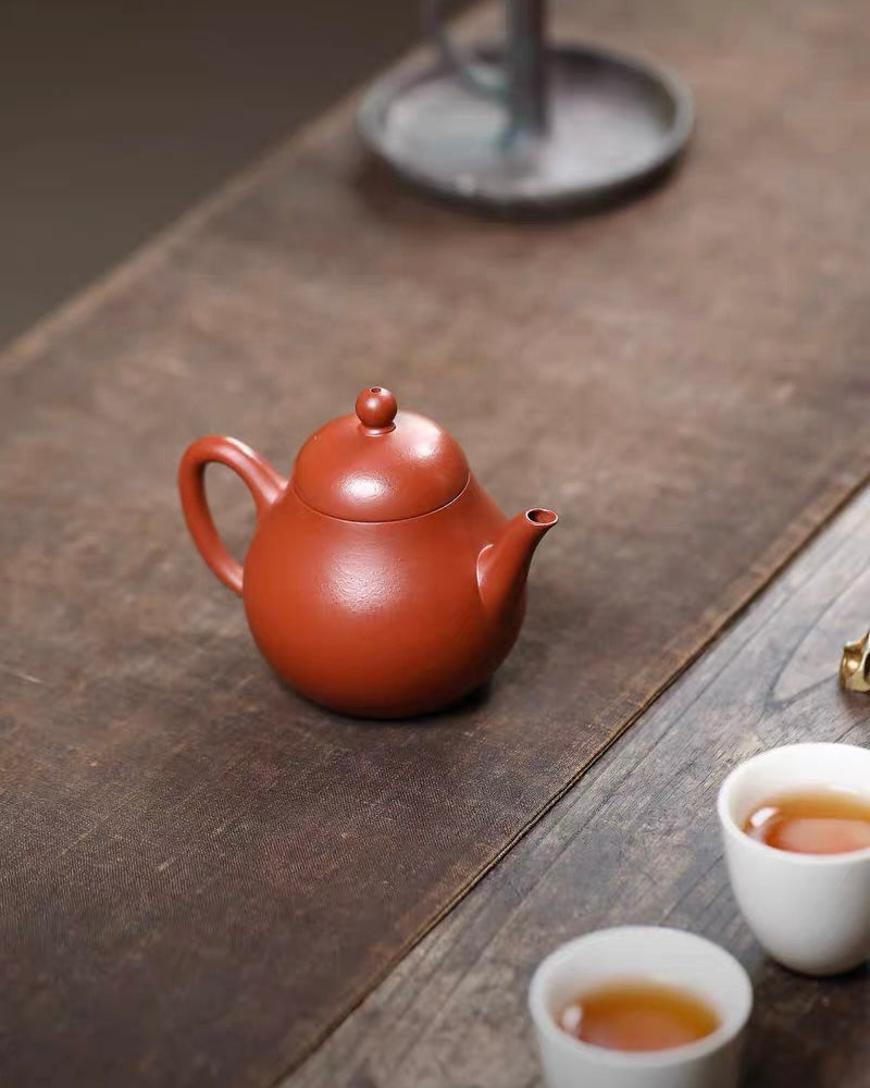 fragrant oolong tea pot – Yixing Zisha Zhuni Clay Pear-Shaped Teapot 130ml by Kungfuyang