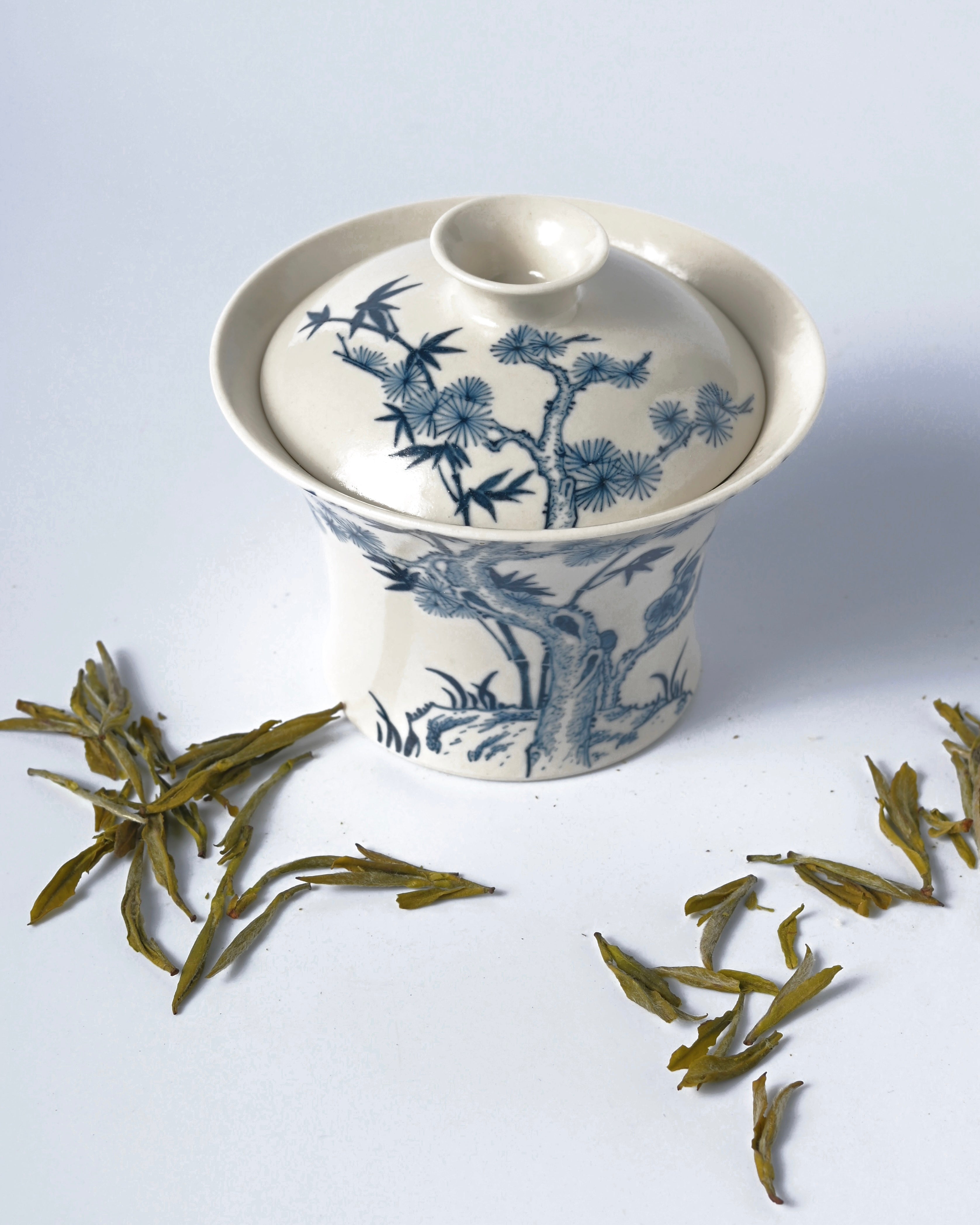 fully hand painted blue and white gaiwan – Jingdezhen Underglaze Blue-and-White Fully Hand-Painted by Kungfuyang