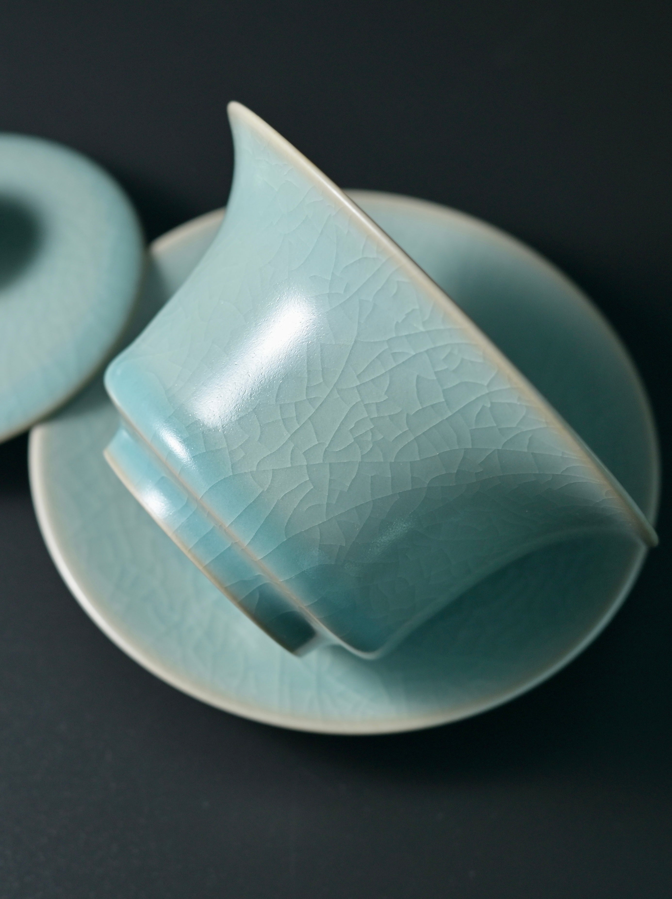 glaze crackle gaiwan – Ru Porcelain Vintage Glaze Crackles Gaiwan / Tea Bowl by Kungfuyang