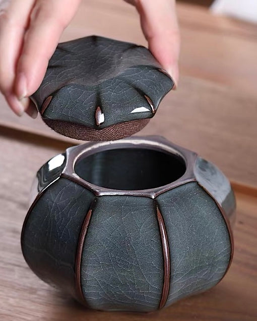 gold thread iron wire crackle pot – Longquan Celadon Iron Clay Dark Green Tea Canister 400ml by Kungfuyang
