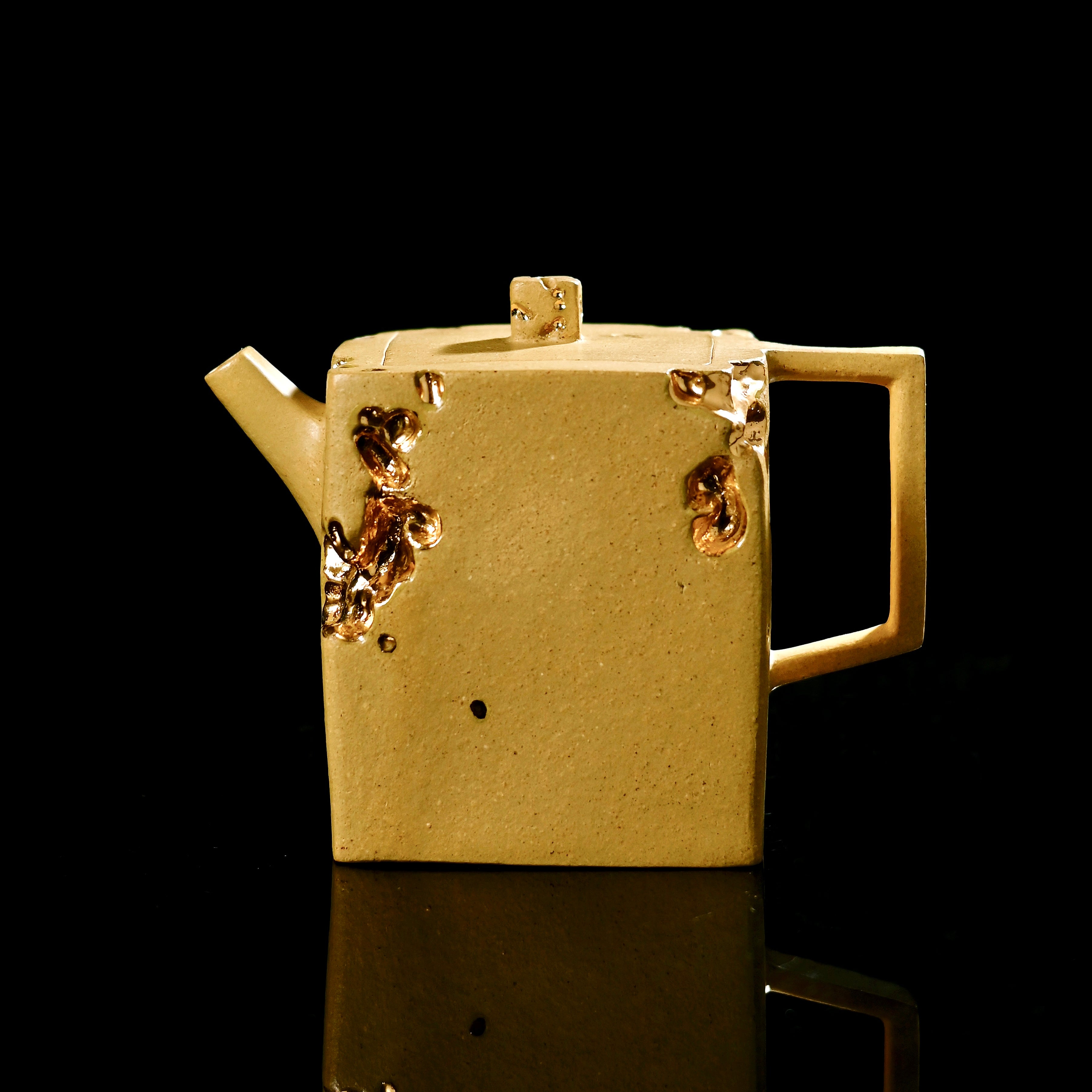 golden section zisha square teapot – Handmade Yixing Zisha Gold-Inlaid Square Teapot by Kungfuyang
