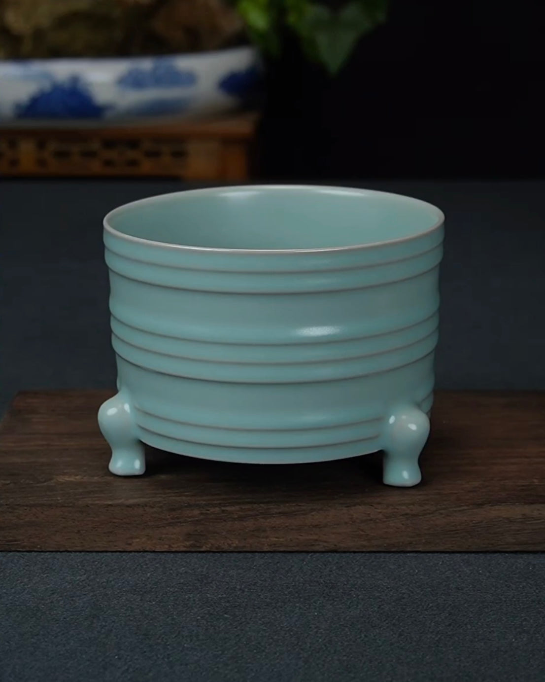 han dynasty style ru ware zun – Ru Ware grey-blue-green glaze Zun tripod with string design by Kungfuyang
