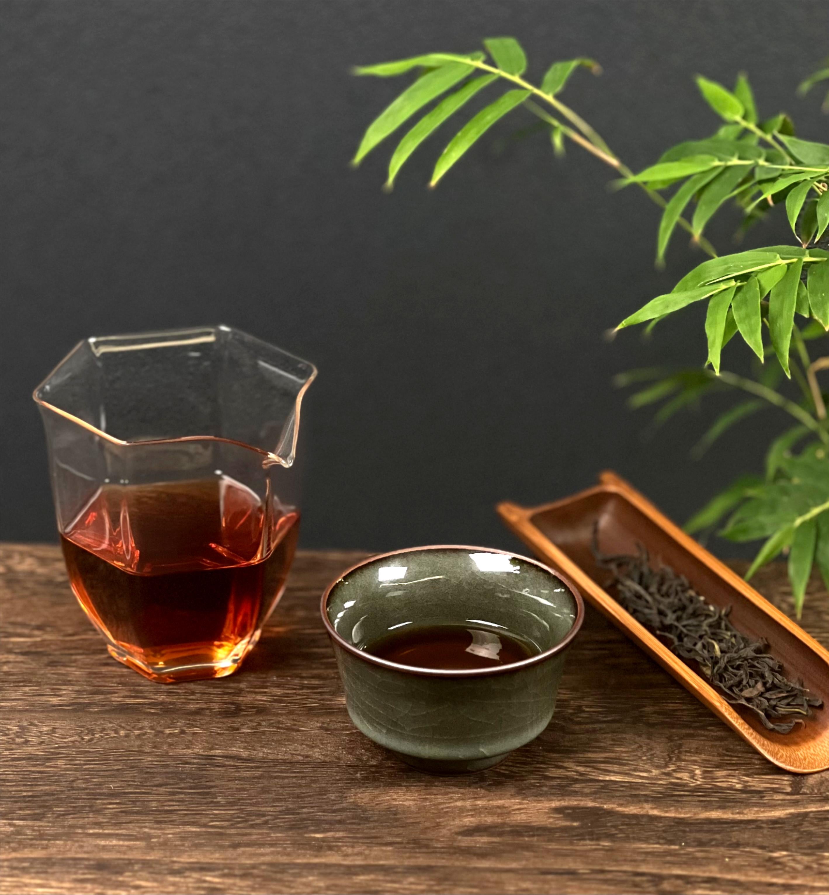 iron bodied gongfu teacup – Longquan Celadon Ge kiln Iron-bodied Teacup by Kungfuyang