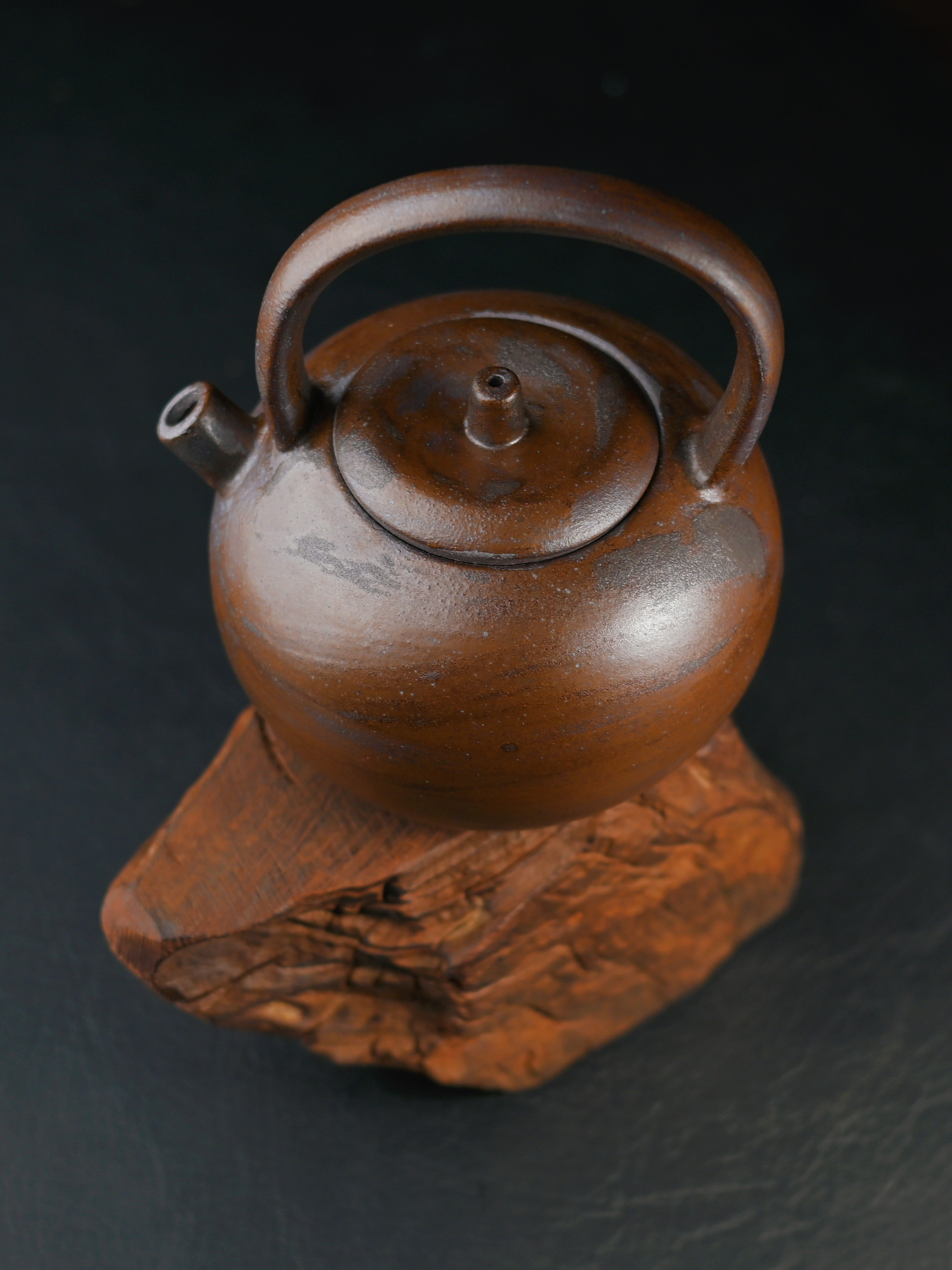 japanese style handle pot – Retro Coarse Clay Arichaic Design Handle Teapot by Kungfuyang