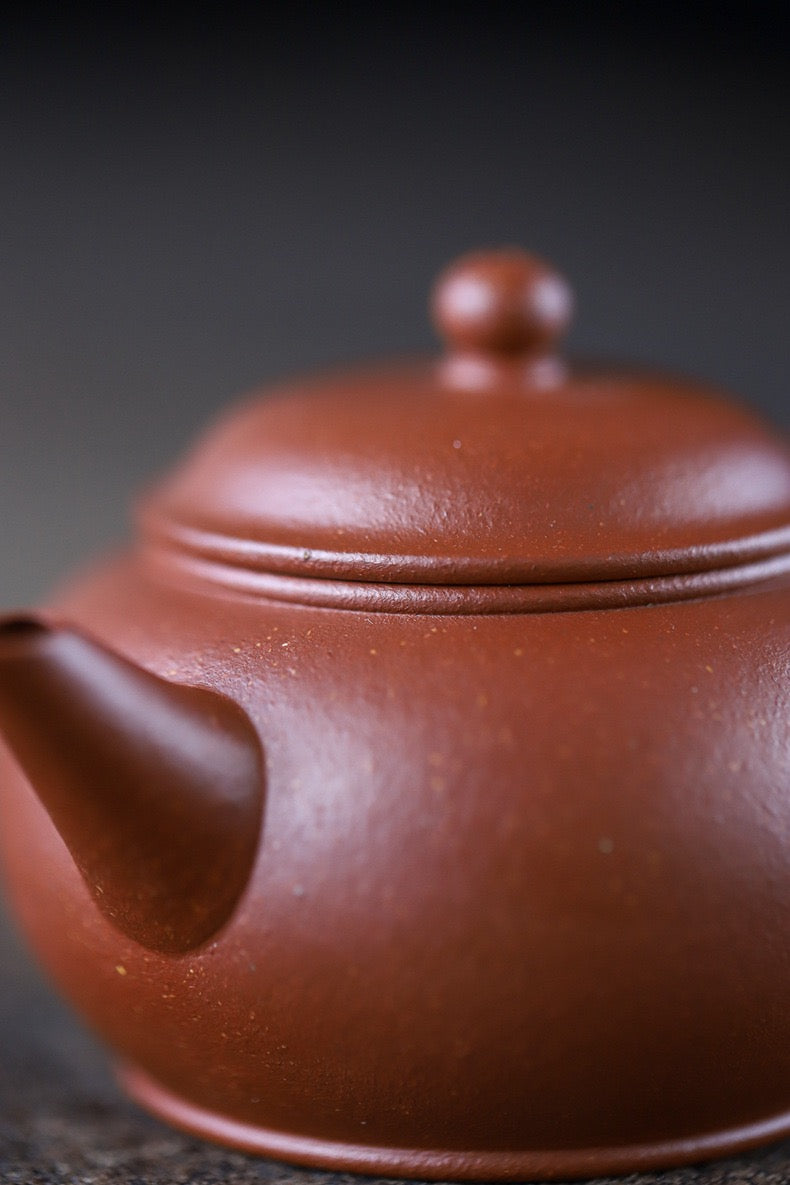 jiangpo clay teapot aged character – Yixing Original Mine Jiangpo Clay Level Teapot by Kungfuyang