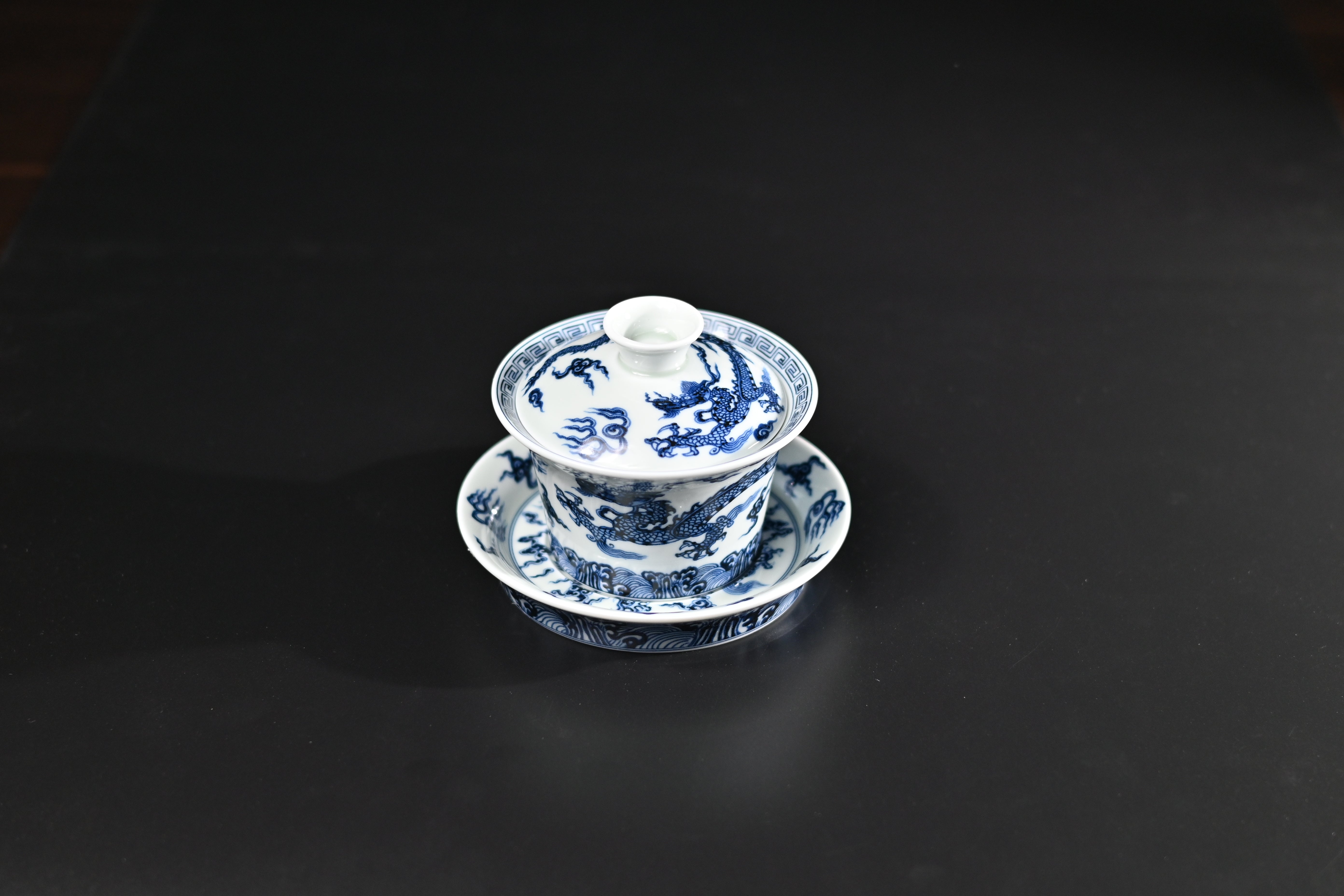 jingdezhen blue and white dragon pattern – Jingdezhen Blue and White Dragon and Cloud Patterns Porcelain by Kungfuyang