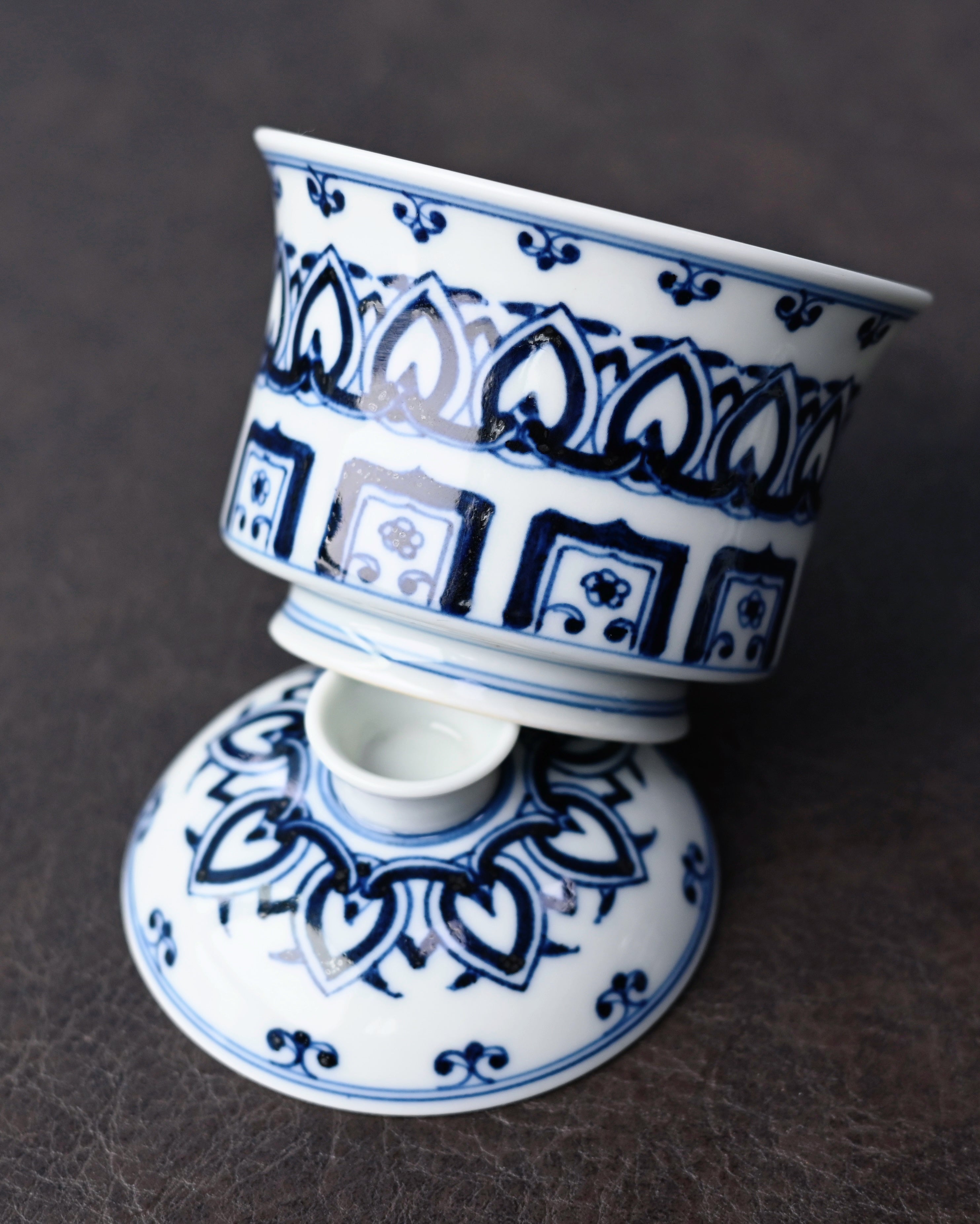 jingdezhen blue and white porcelain – Jingdezhen Handmade Blue and White Baoxiang Gaiwan Set by Kungfuyang
