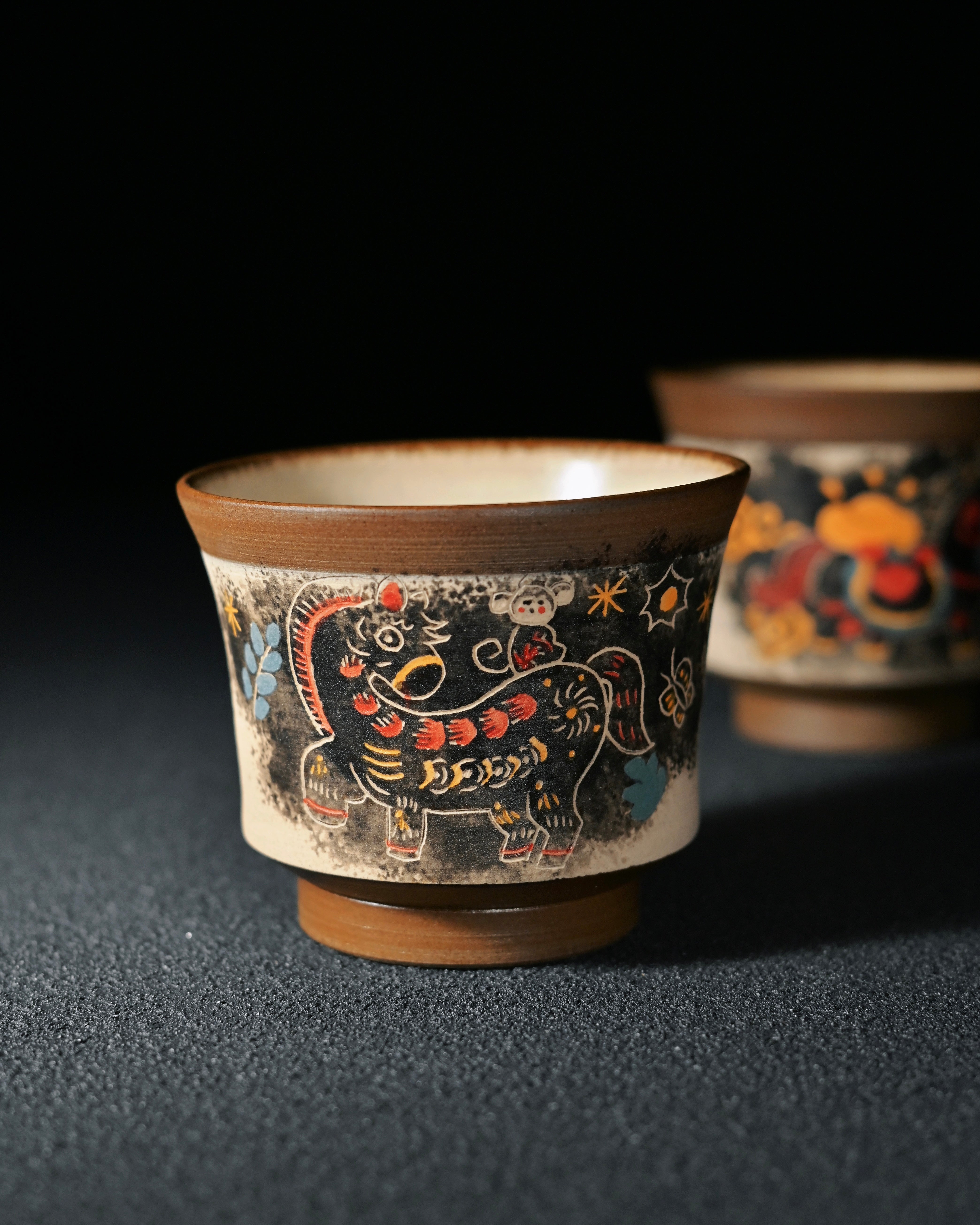 knife carved outline pattern cup – Jingdezhen Chinese Ink Wash Style Painted Pony Teacup 120ml by Kungfuyang