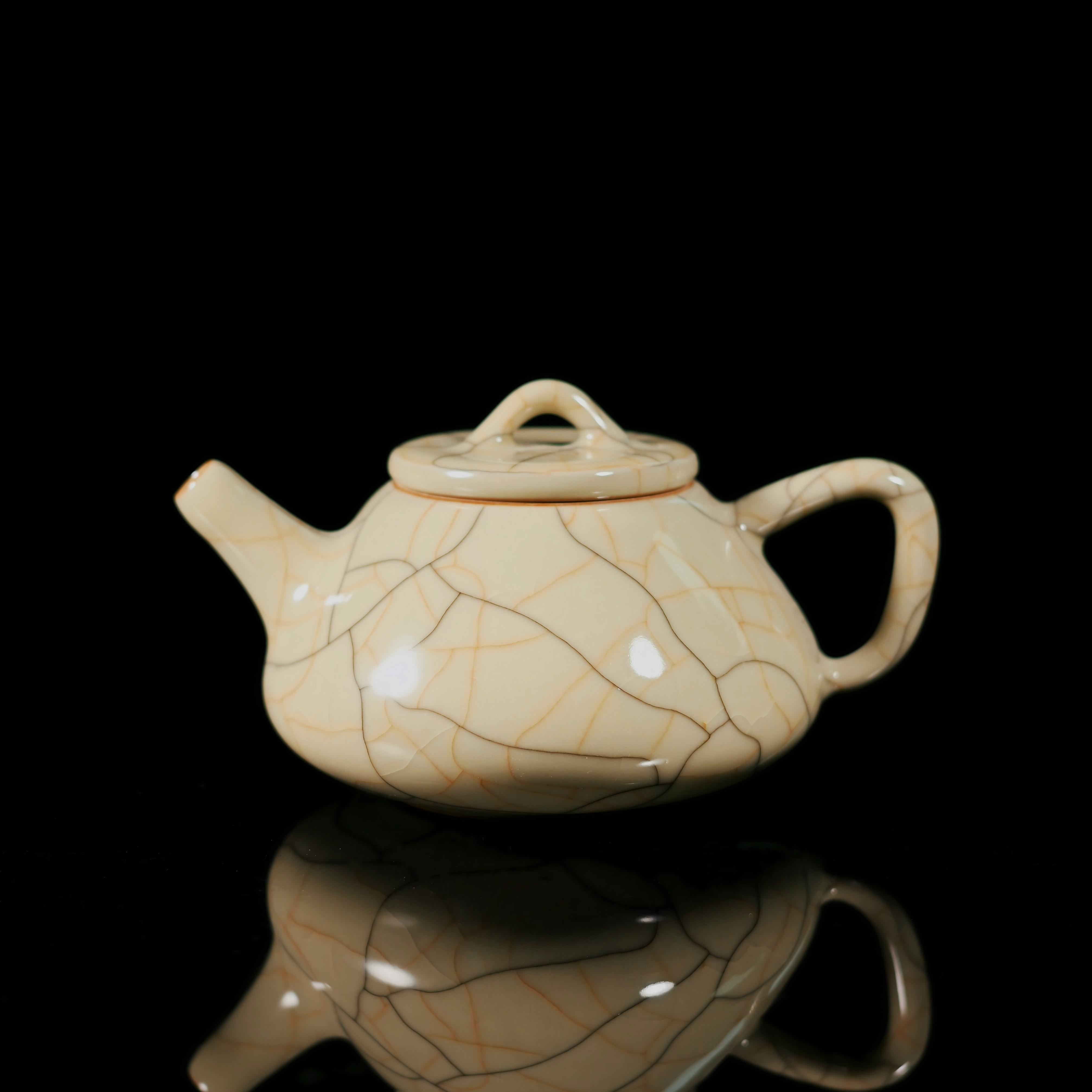 longquan celadon ge kiln shipiao teapot – Longquan Celadon Ge-Kiln Shipiao （石瓢）Teapot by Kungfuyang