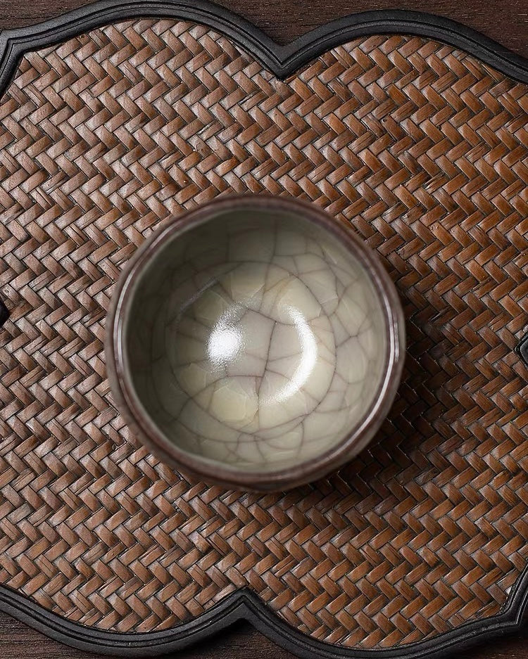 oily lustrous celadon surface – Longquan Celadon Ge Kiln Faceted Master Cup 110ml by Kungfuyang