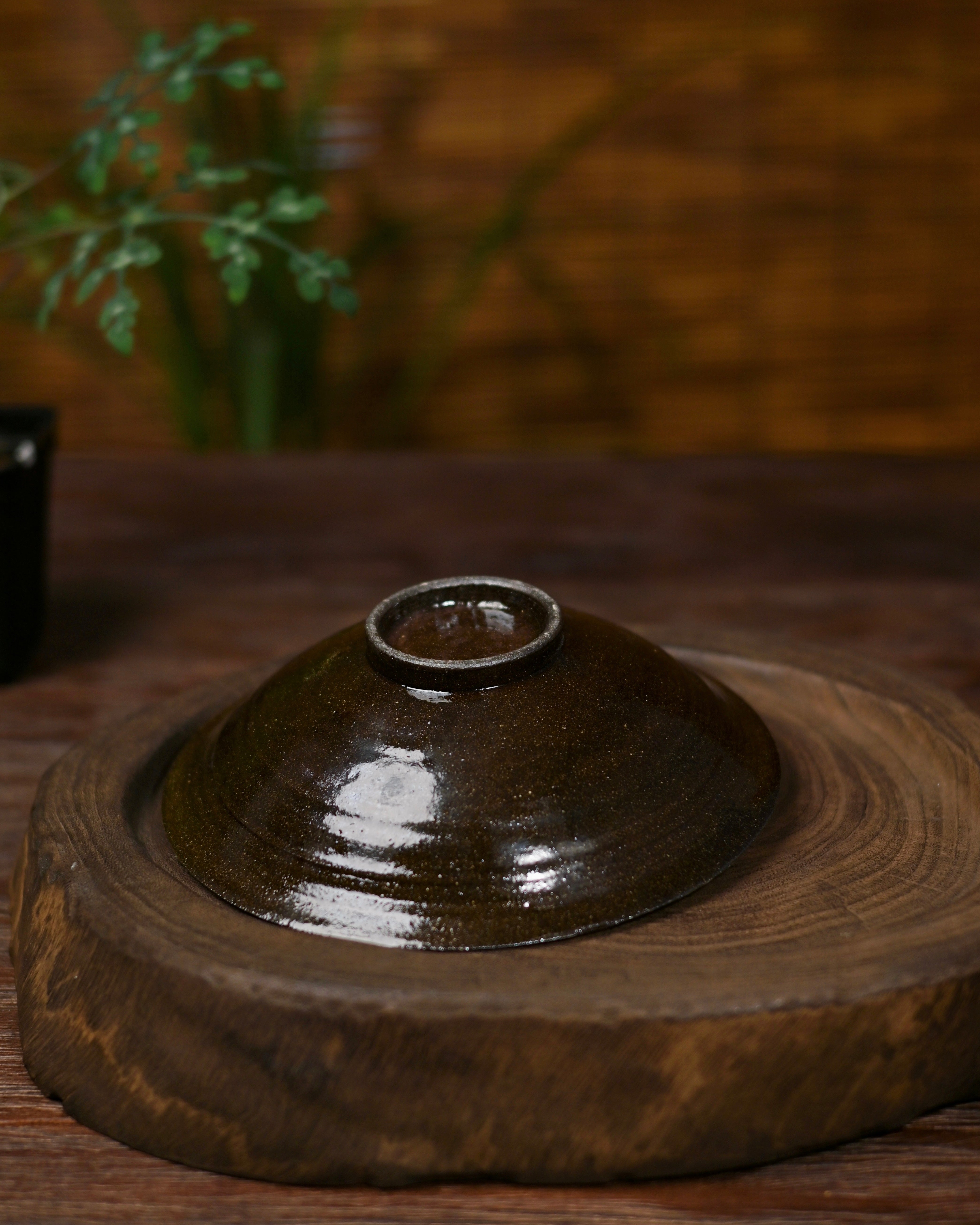 red crowned cranes flying design pot stand – Jingdezhen Handmade Coarse Pottery Contrast Teapot Drip Tray by Kungfuyang
