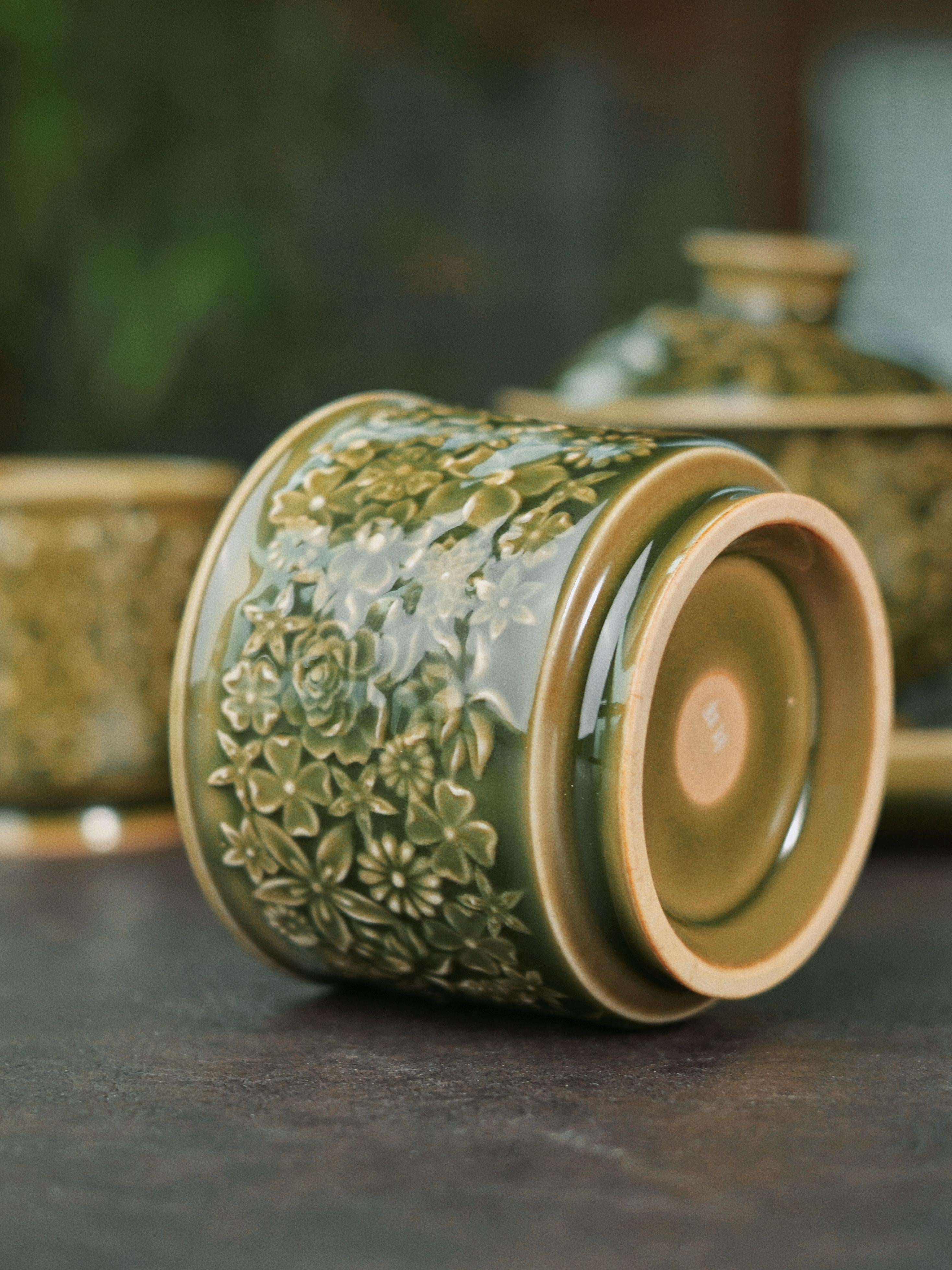 relief carving celadon teacup – Longquan Celadon "Hundred Flowers" Relief-Carving Master by Kungfuyang
