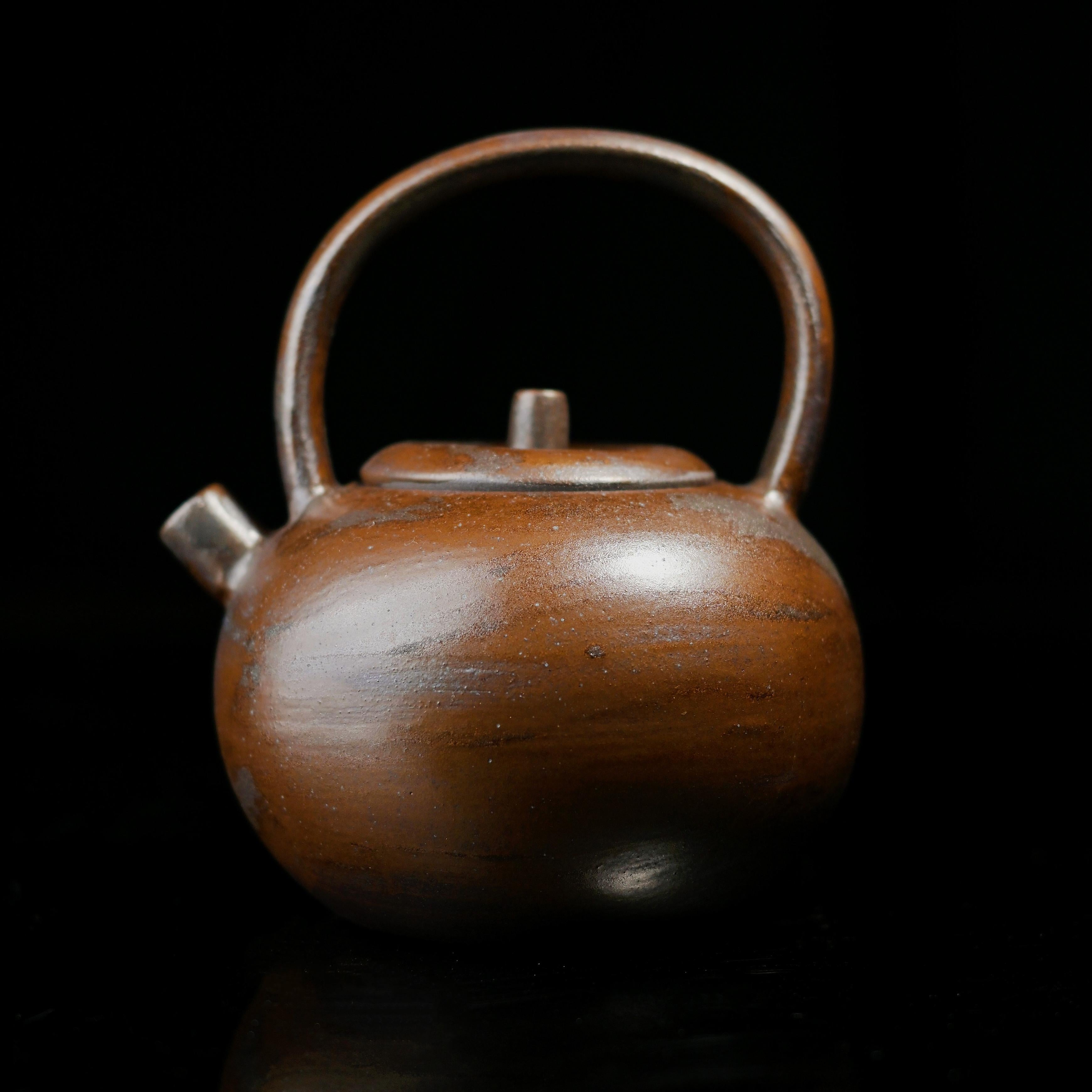 retro design handle teapot 1 – Retro Coarse Clay Arichaic Design Handle Teapot by Kungfuyang