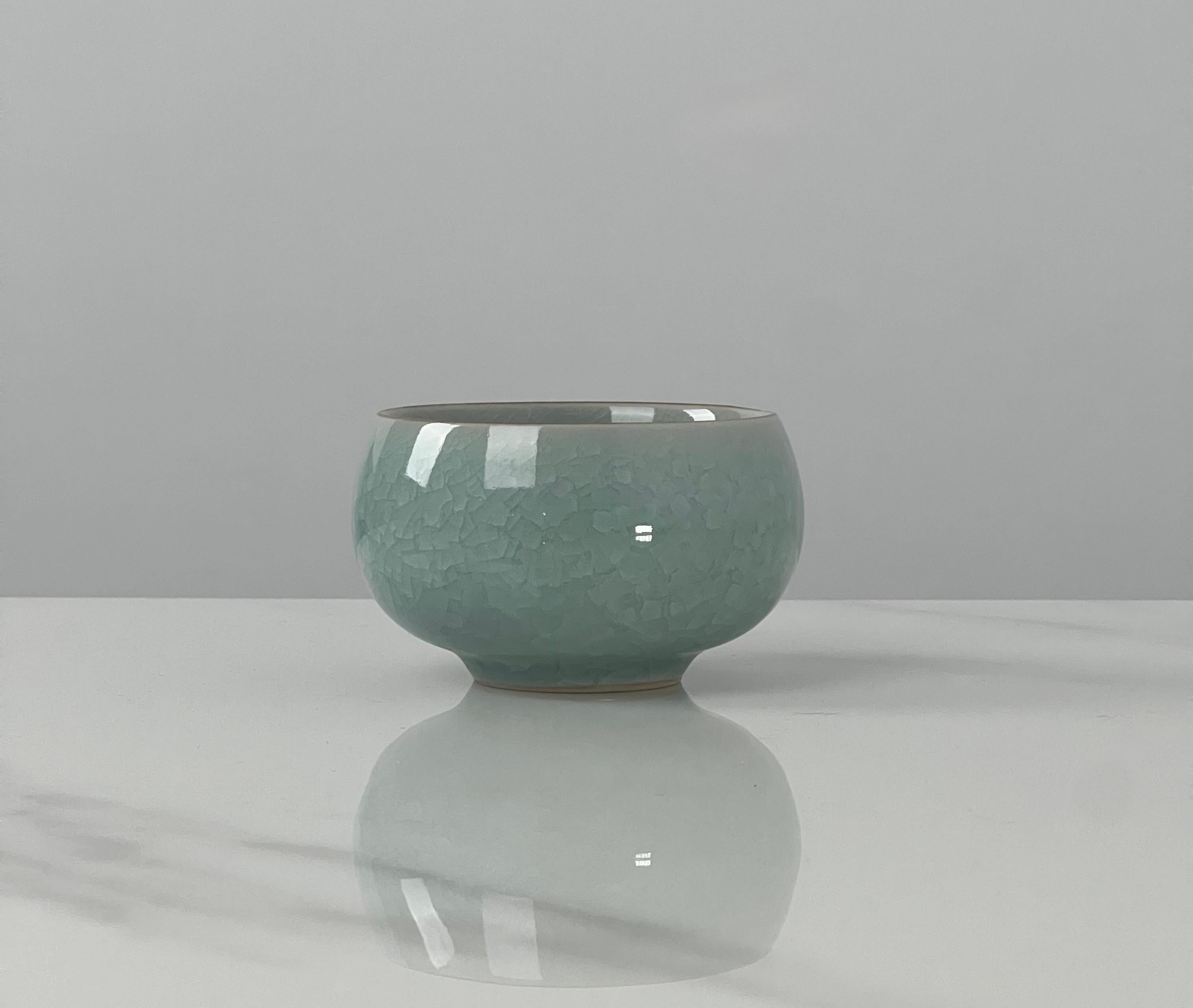 ru kiln ice cracks porcelain teacup – Ru Ware Ice-Crackle Teacup Ru Kiln Crackles Arhat Teacup by Kungfuyang