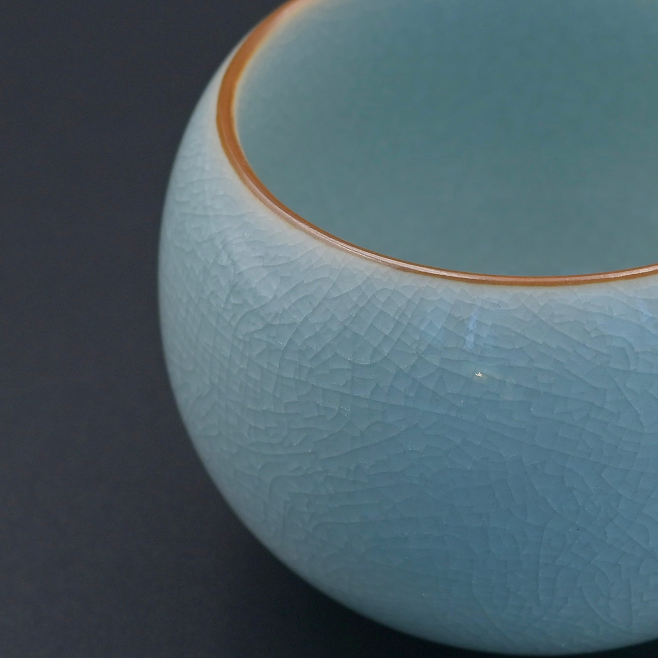 ru porcelain crackle teacup – “Dragon’s Egg” Ru Porcelain Ice-Crackle Host Teacup by Kungfuyang
