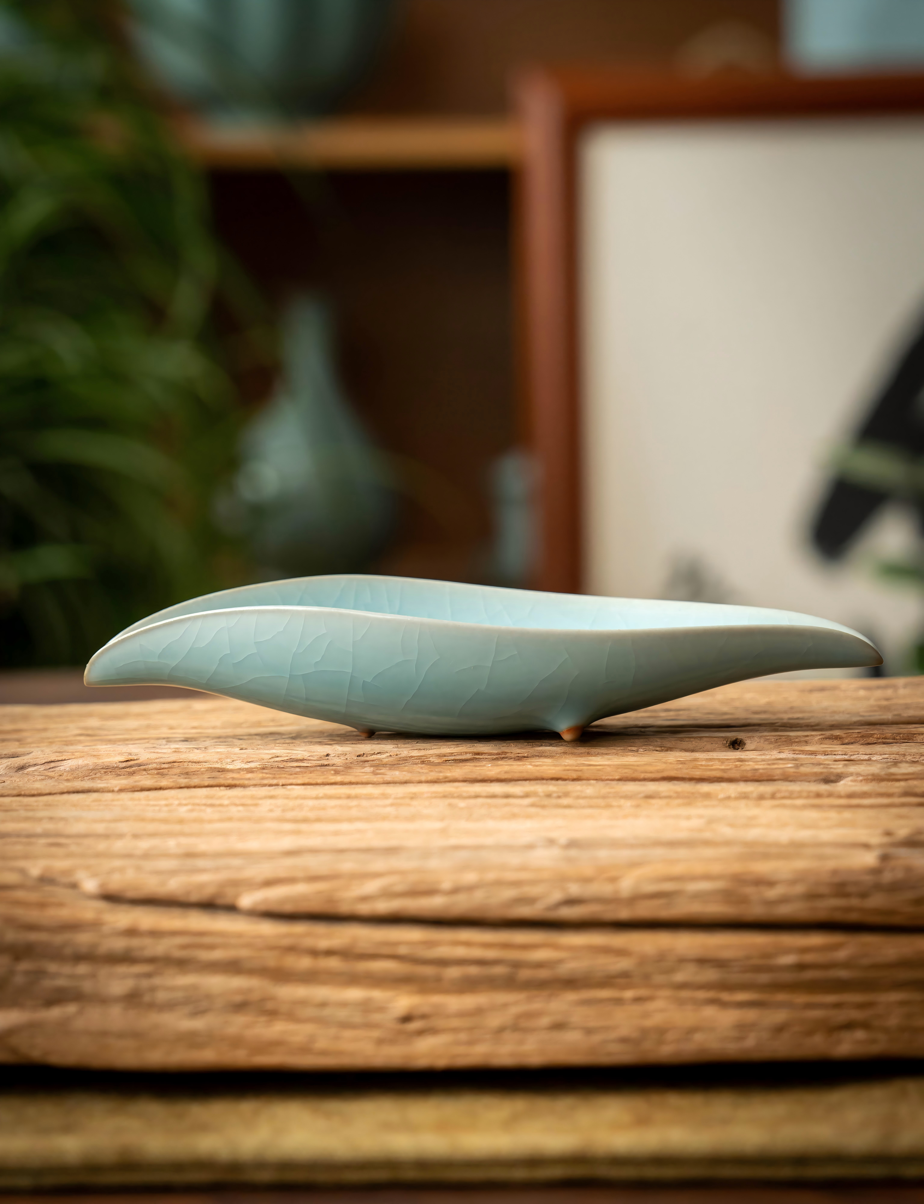 ru porcelain tea scoop – Ru Porcelain Willow-Leaf Shape Crackle Tea Holder(Tea Scoop) by Kungfuyang