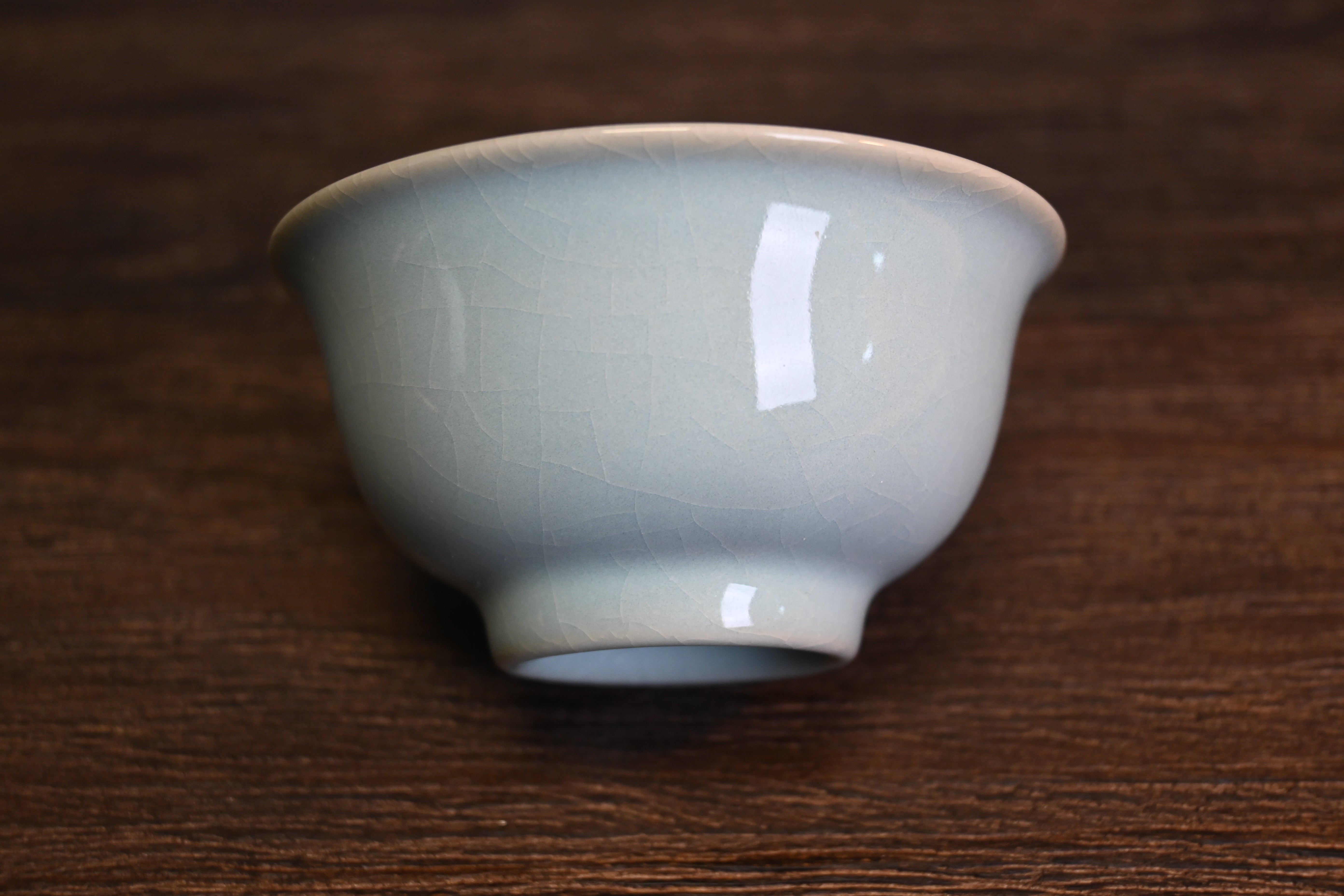 ru ware celadon glaze crackle pattern – Handcrafted Ru Kiln High-end Teacup Sky-blue by Kungfuyang