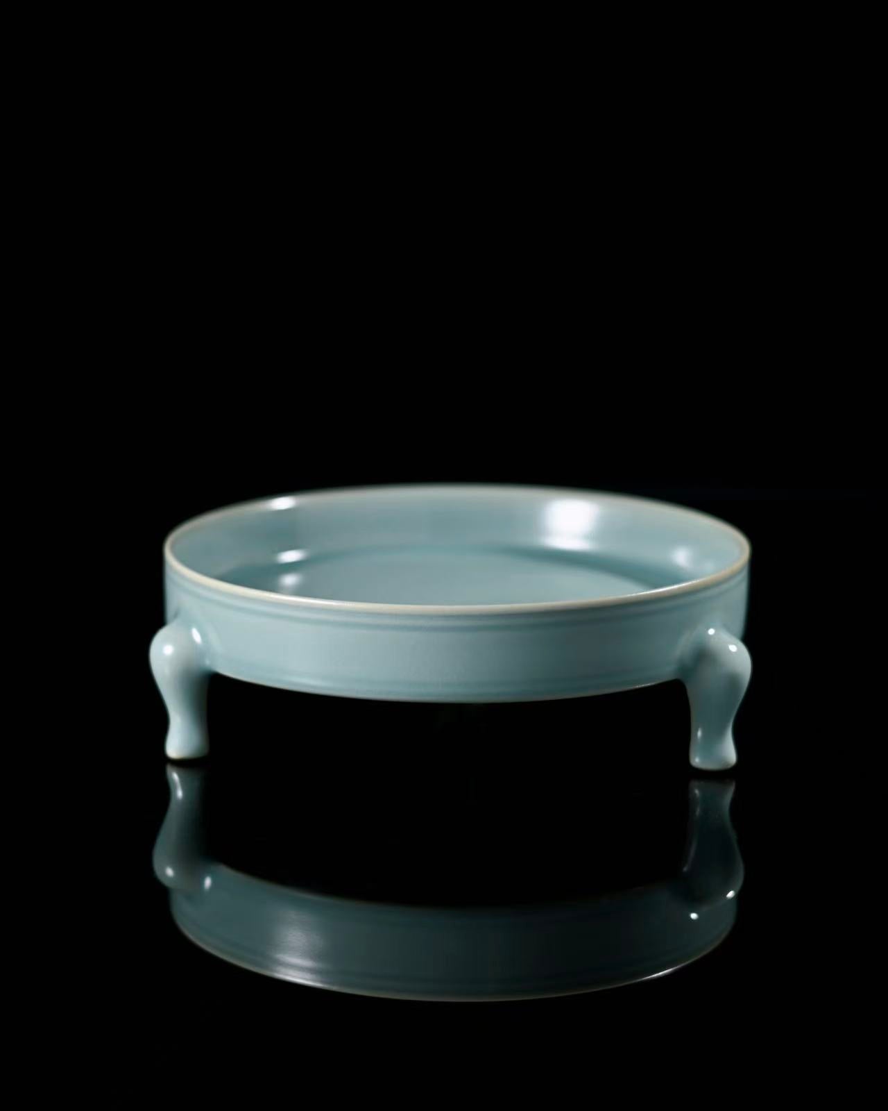 ru ware sky blue glaze tripod stand – Ru Ware Sky-Blue Glaze Stand of Zun Tripod (Tea Tray) by Kungfuyang