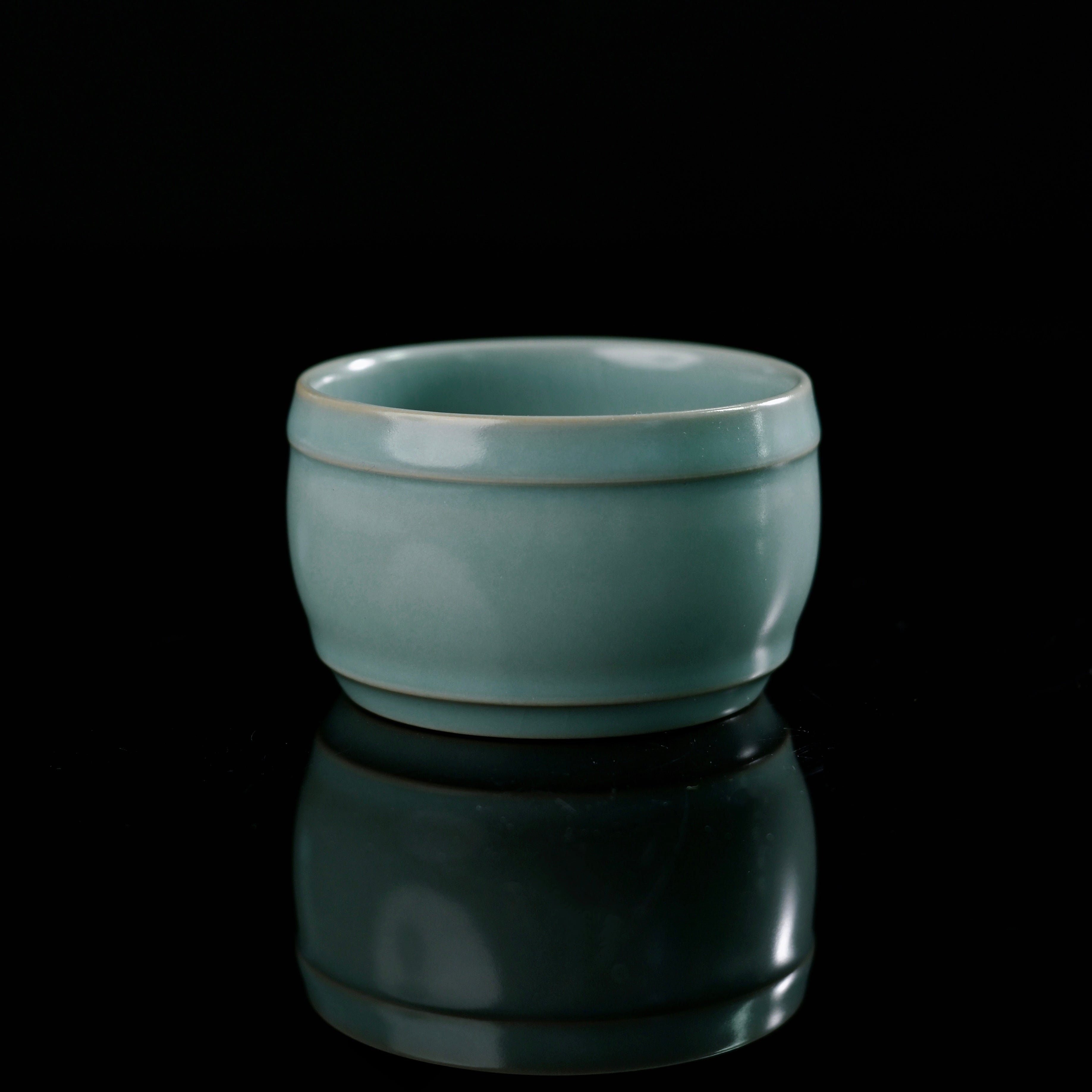 ru ware vintage glaze – Ru Ware Vintage Sky-Blue Glaze "War Drum" Cup by Kungfuyang