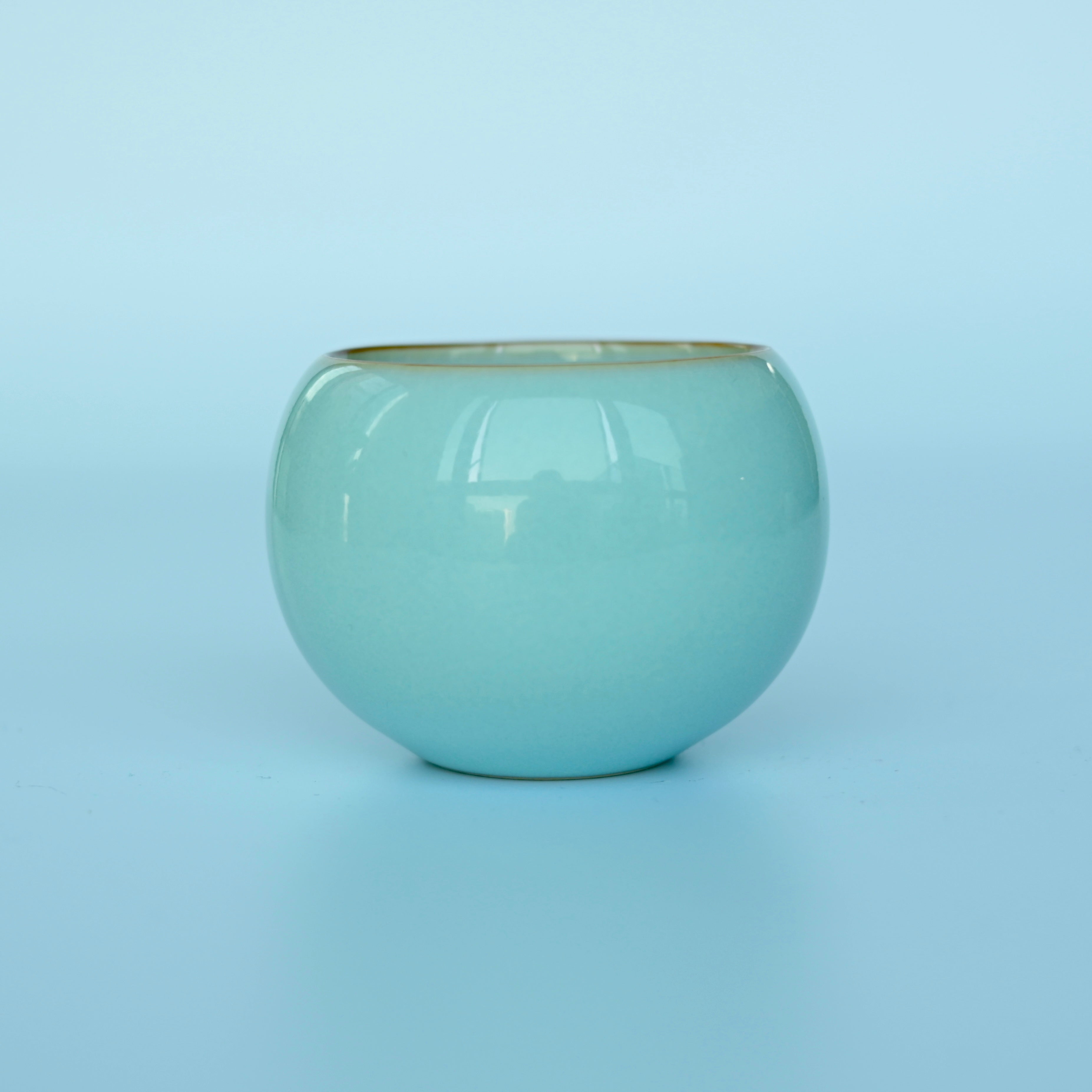 ru yao ceramics teacup – “Dragon Egg” Ru Porcelain Host Teacup by Kungfuyang
