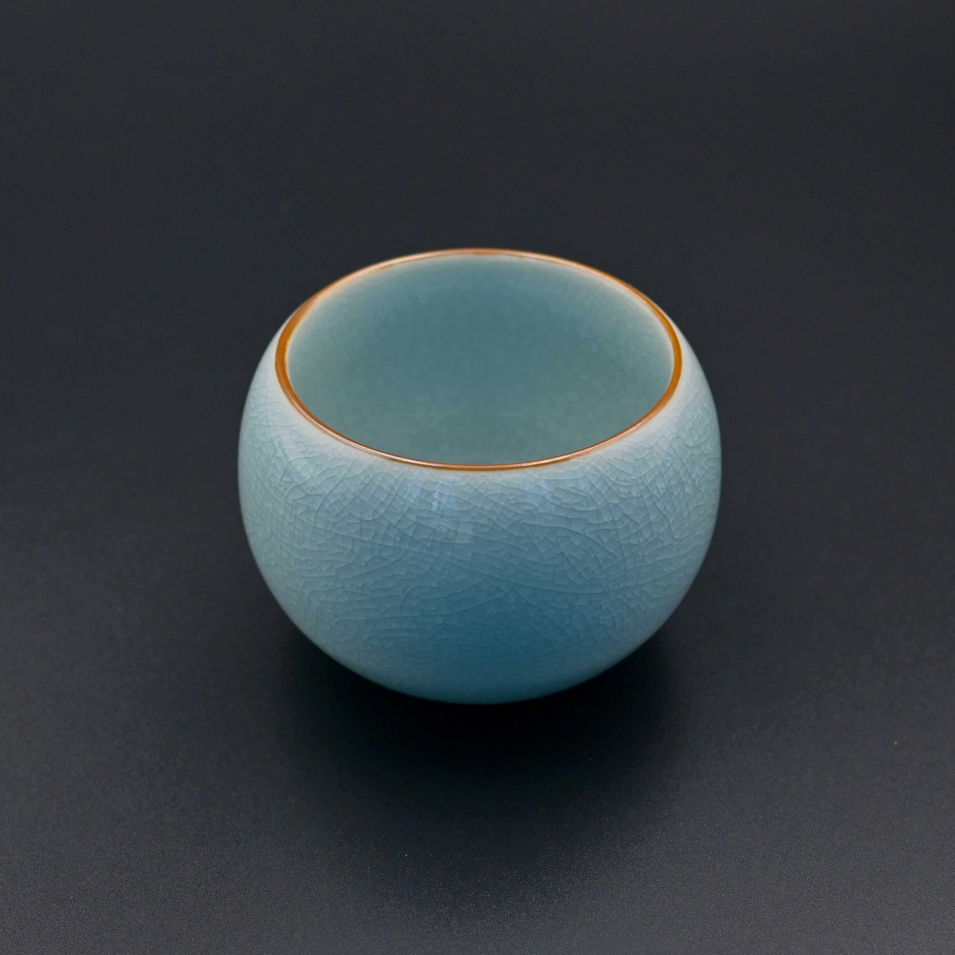 ruyao porcelain dragon egg teacup – “Dragon’s Egg” Ru Porcelain Ice-Crackle Host Teacup by Kungfuyang