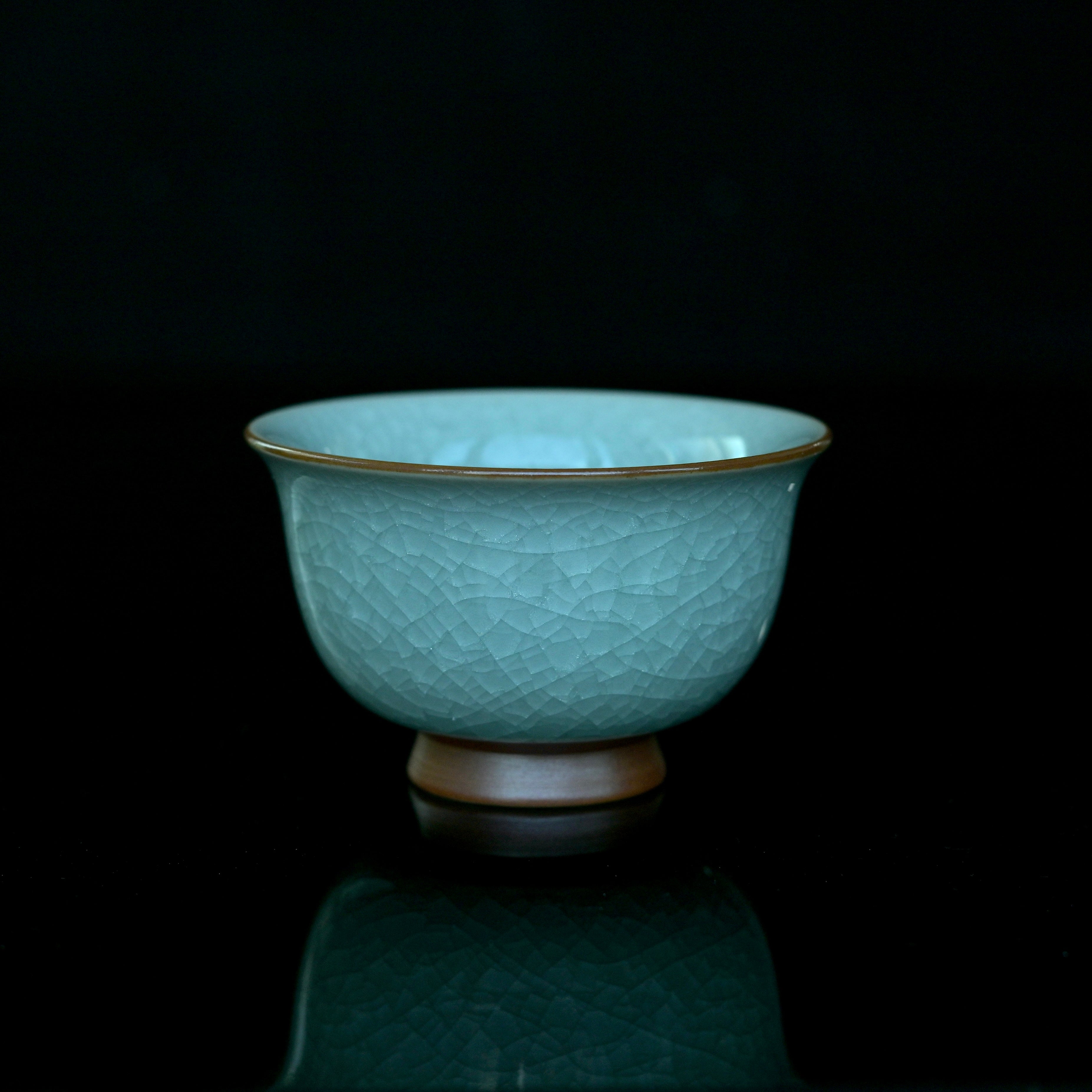 ruyao porcelain teacup – Ru Porcelain Ice-Crackle Glaze Press Hand Cup by Kungfuyang